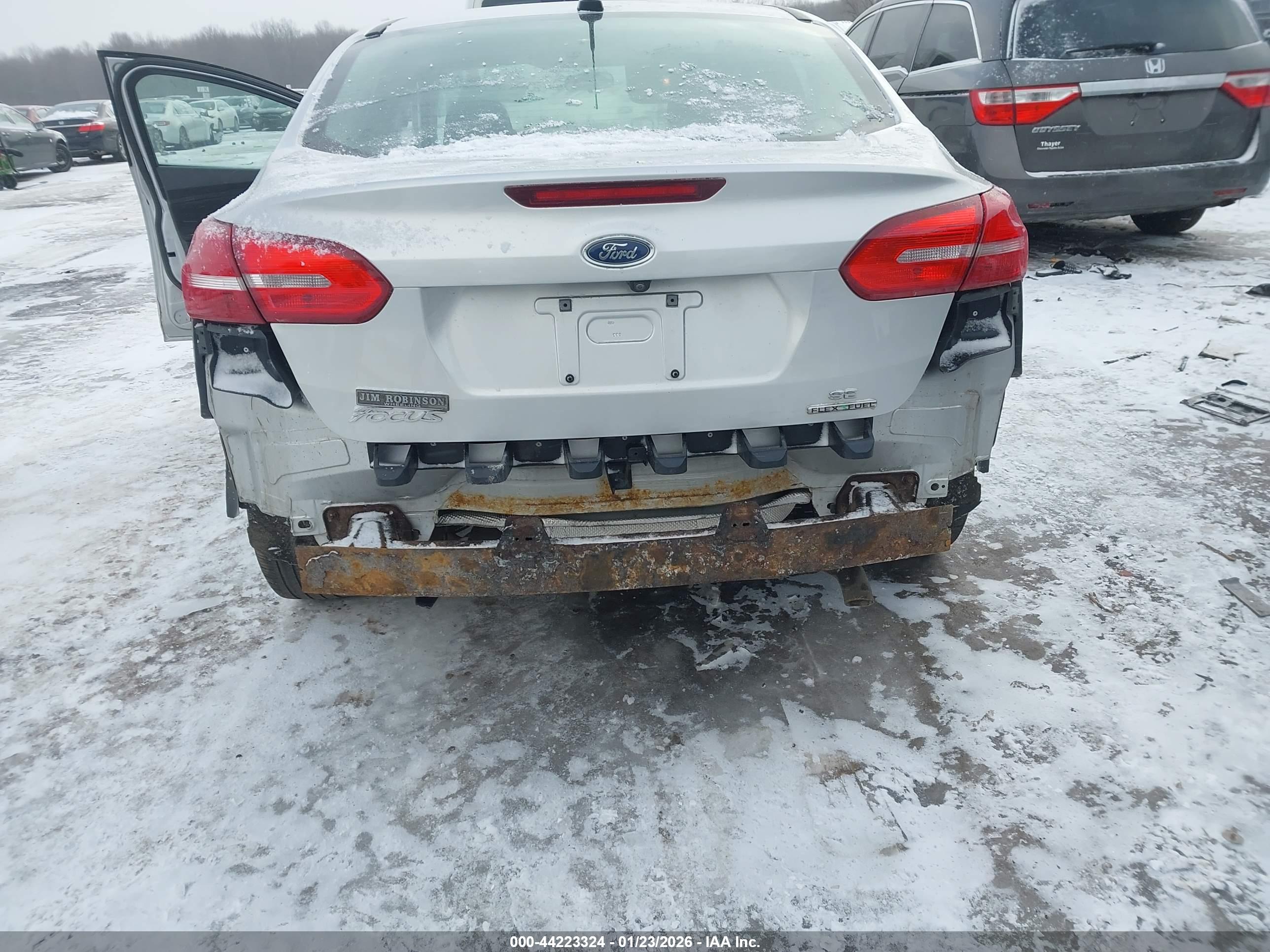 FORD FOCUS image 6