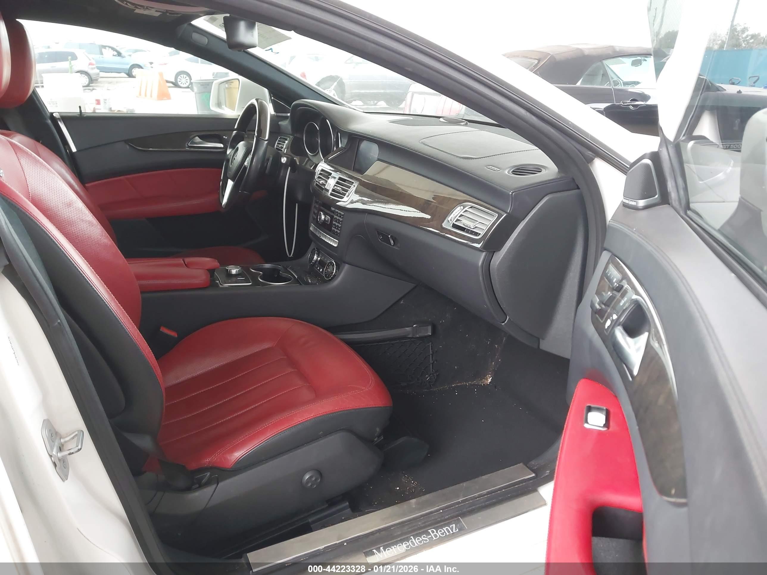 MERCEDES-BENZ CLS image 5