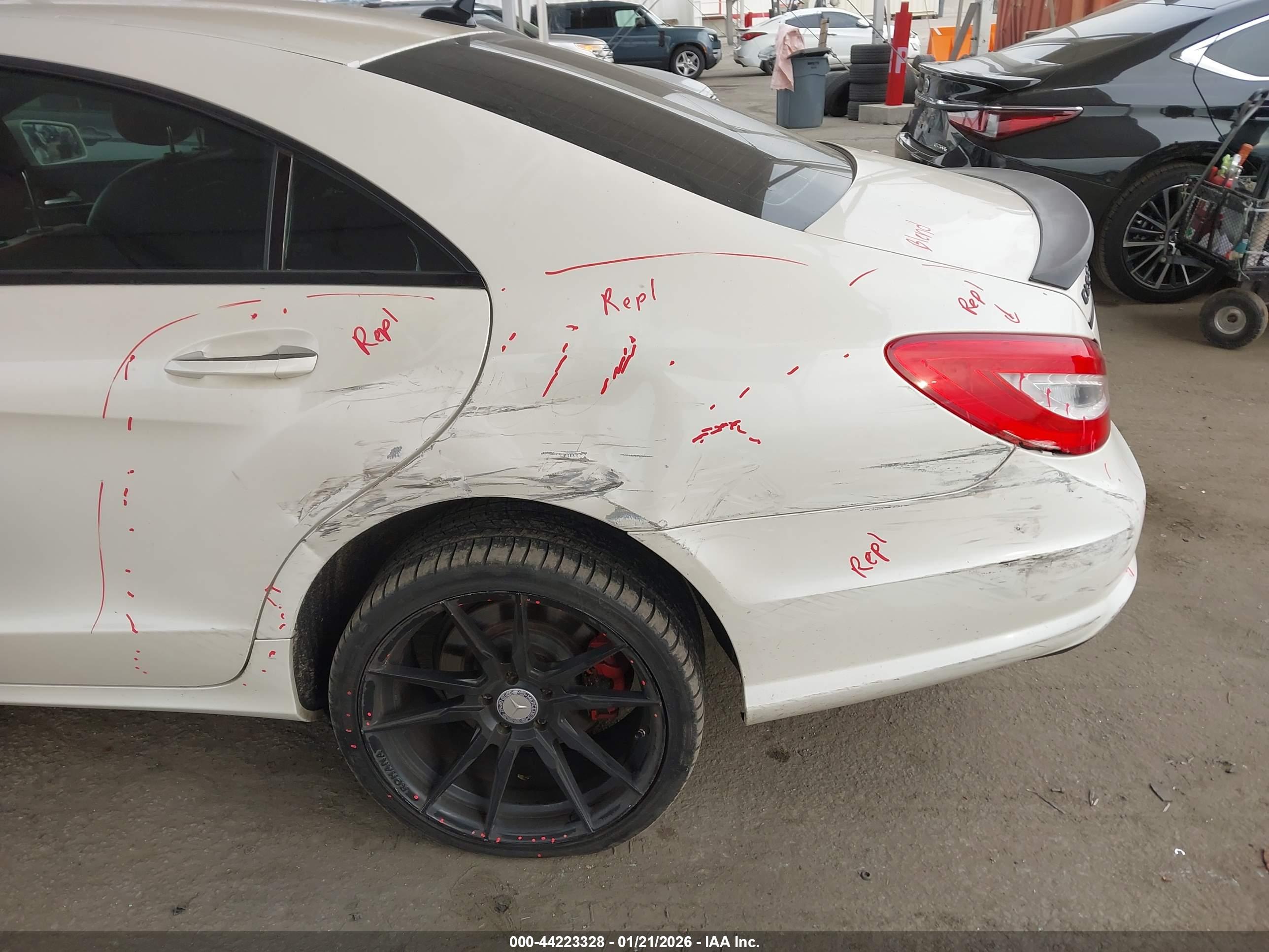 MERCEDES-BENZ CLS image 6
