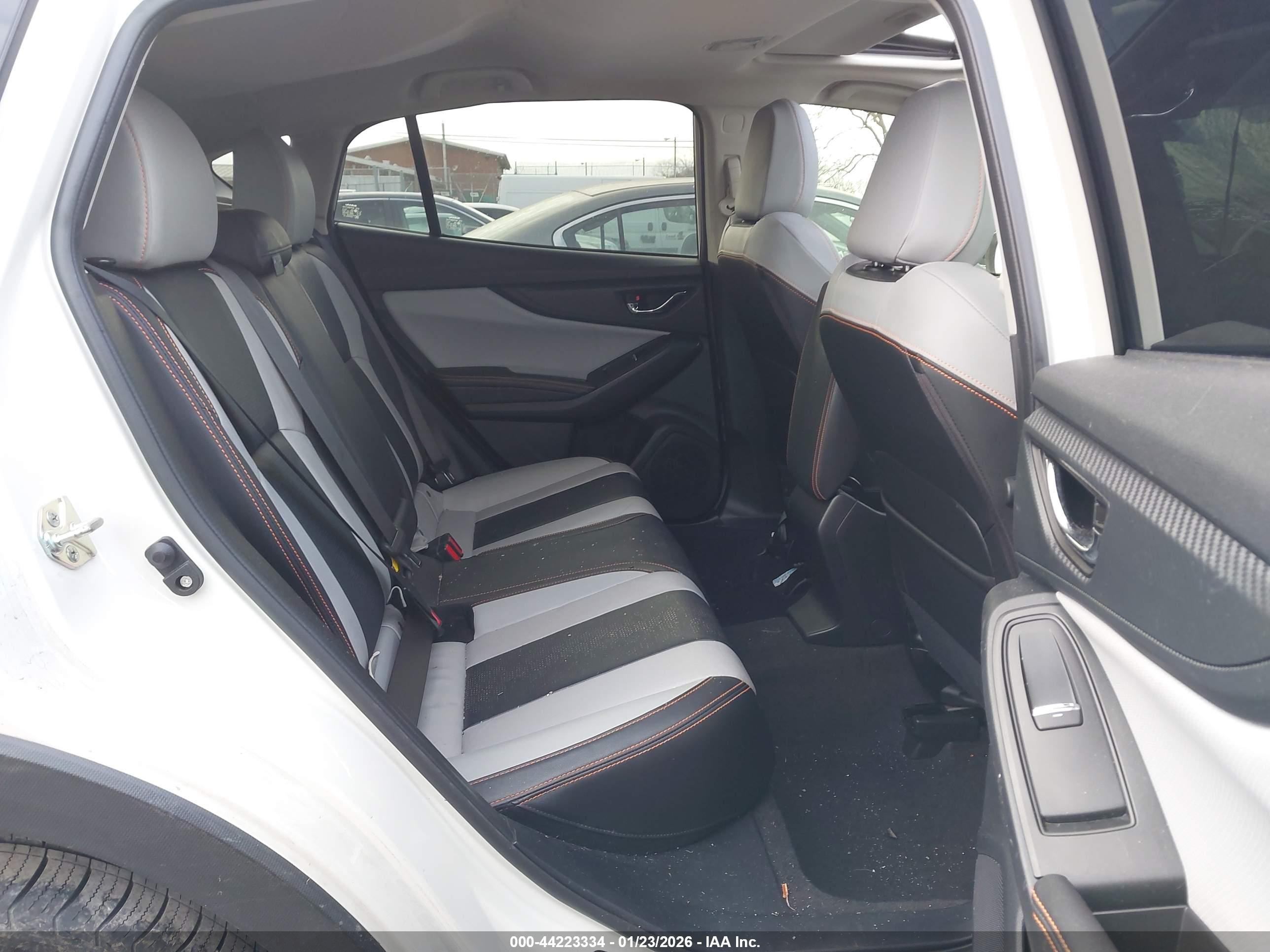 SUBARU CROSSTREK image 8