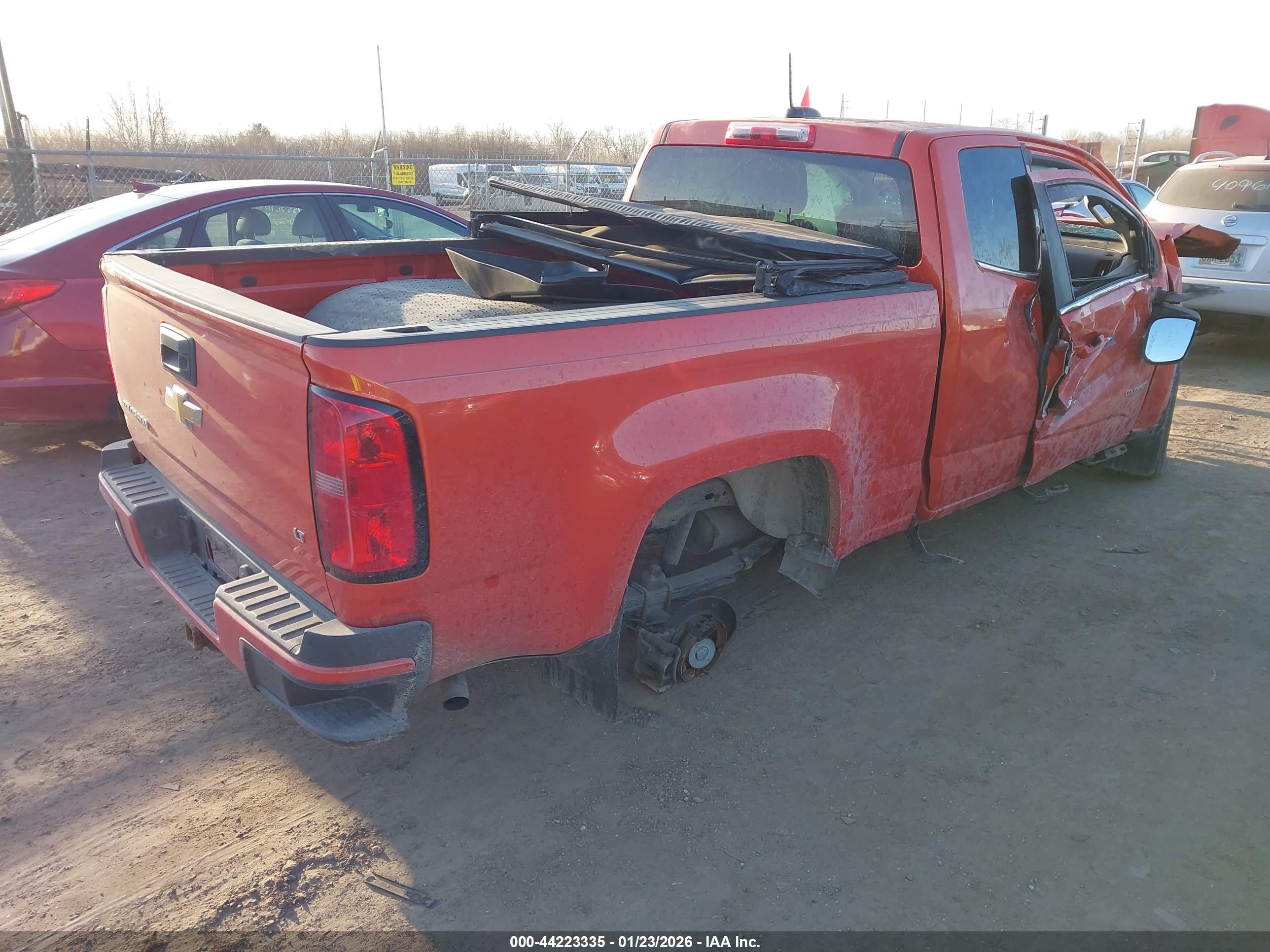 CHEVROLET COLORADO image 4