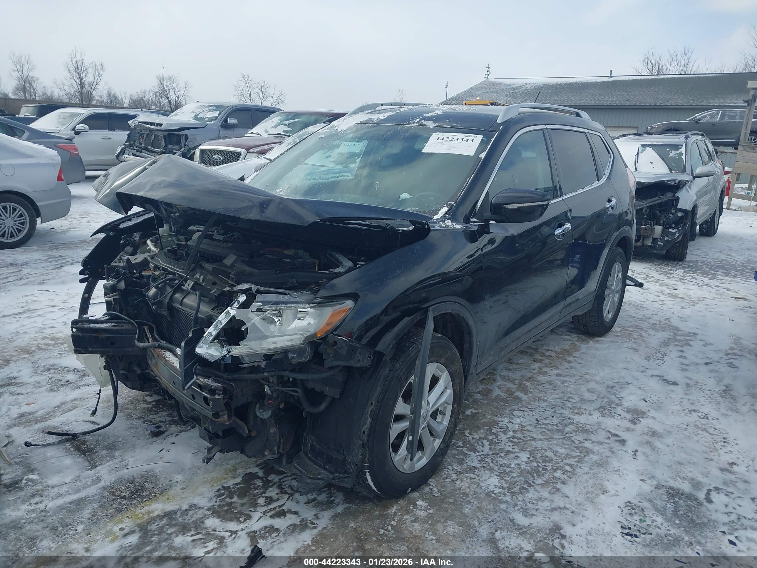 NISSAN ROGUE image 2