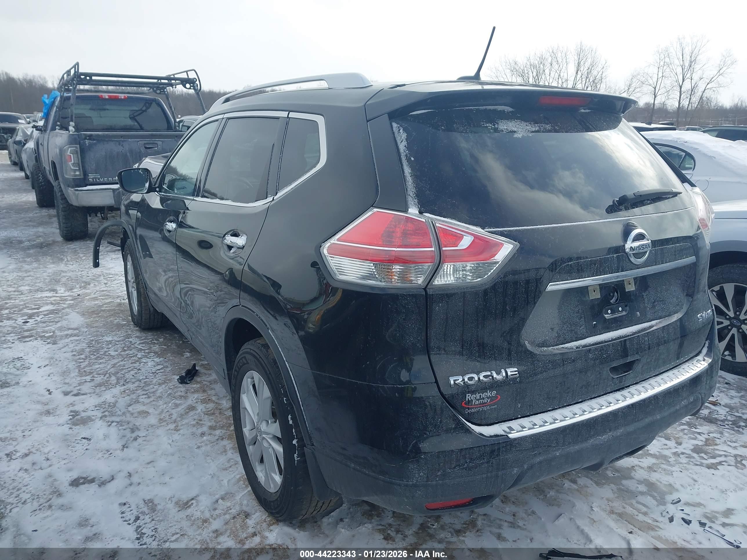 NISSAN ROGUE image 3