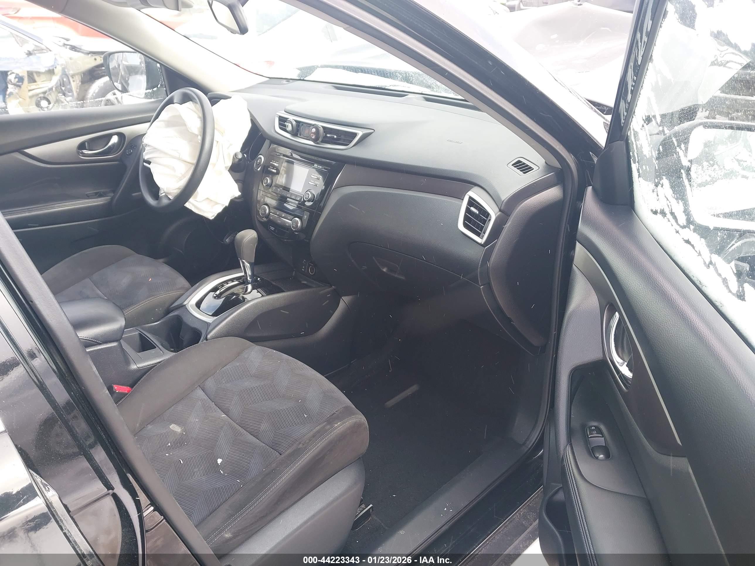 NISSAN ROGUE image 5