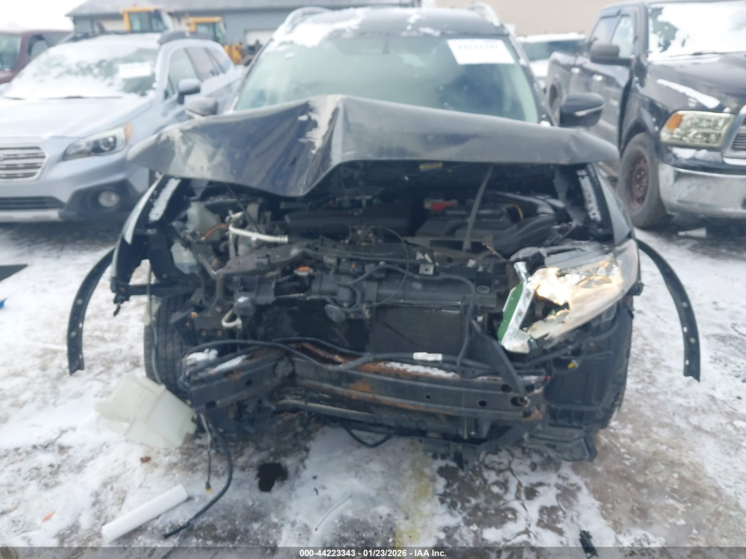 NISSAN ROGUE image 6