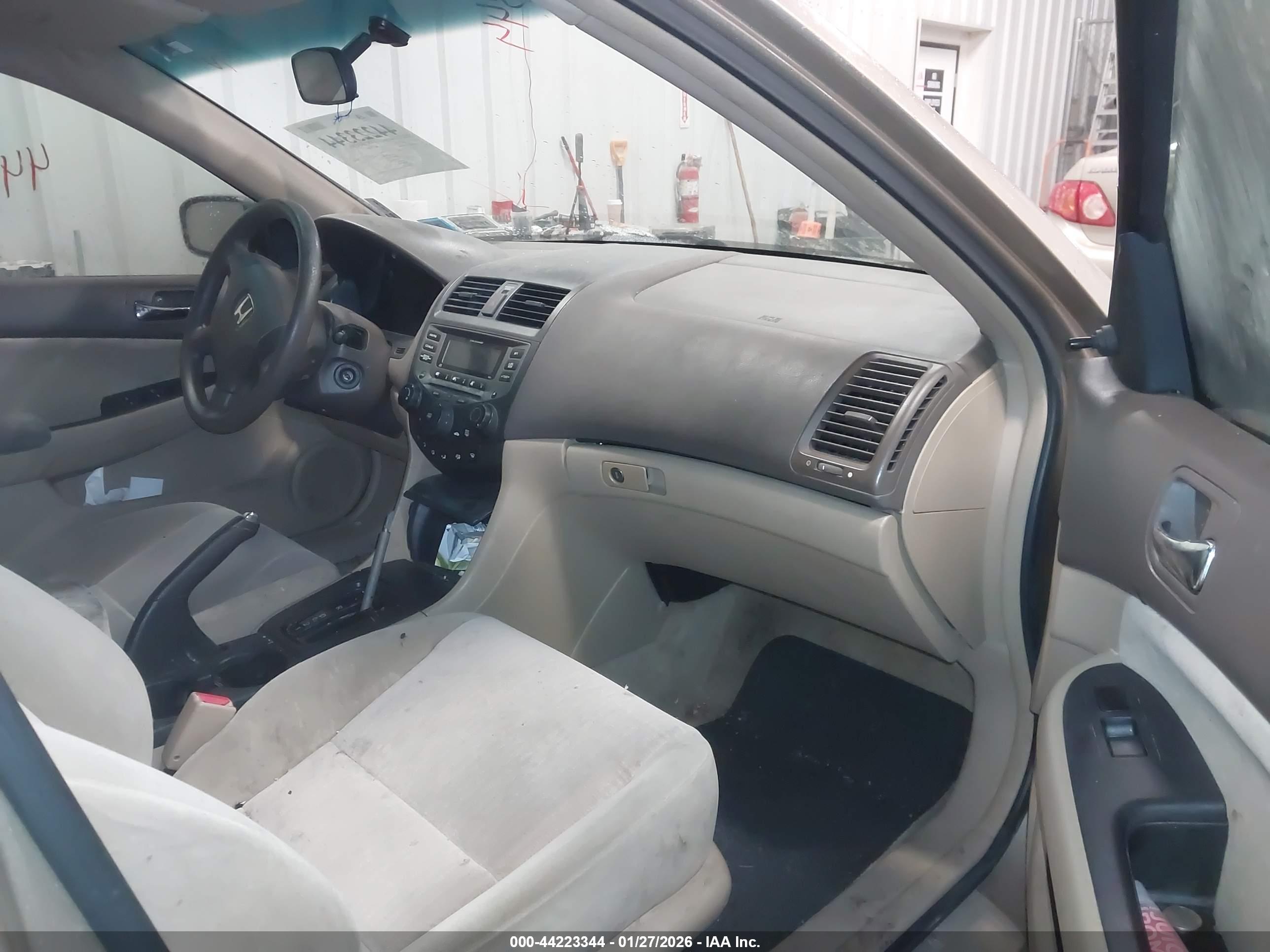 HONDA ACCORD image 5