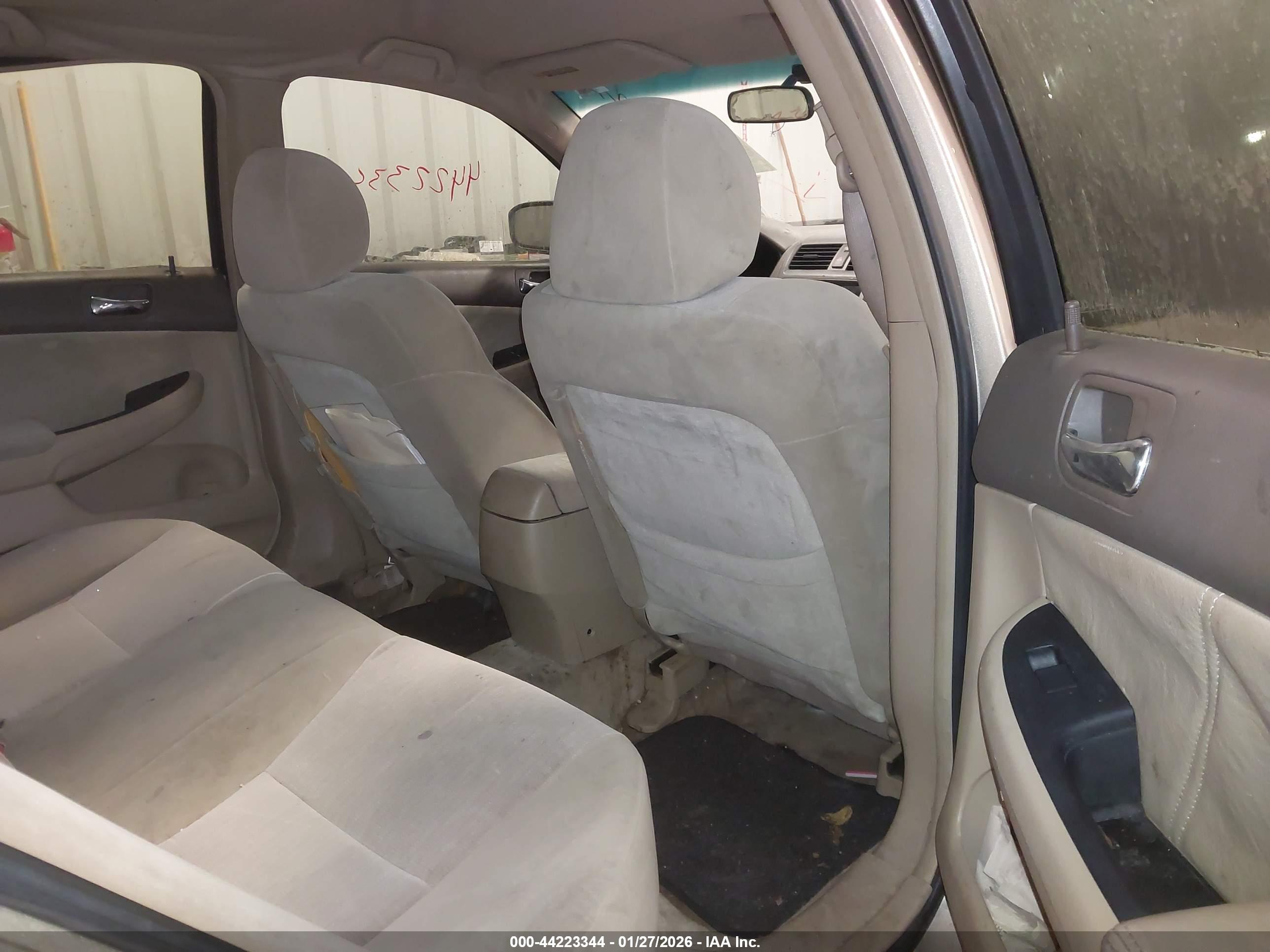 HONDA ACCORD image 8