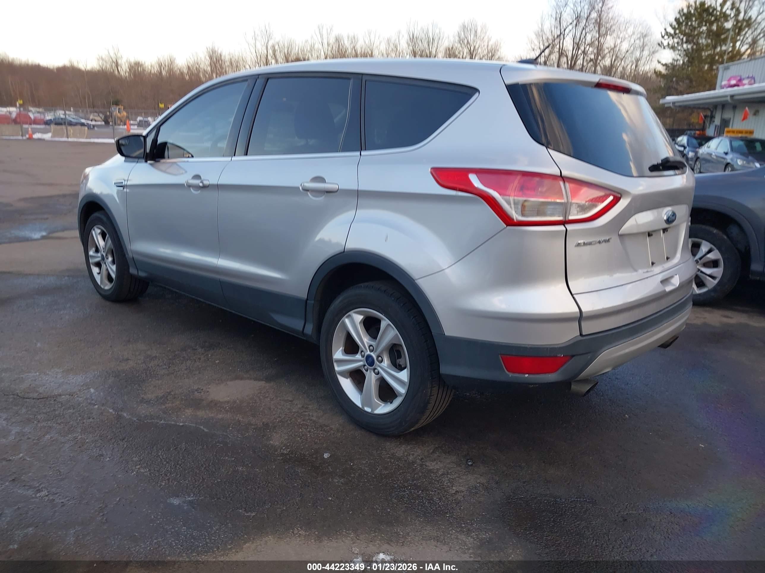 FORD ESCAPE image 3