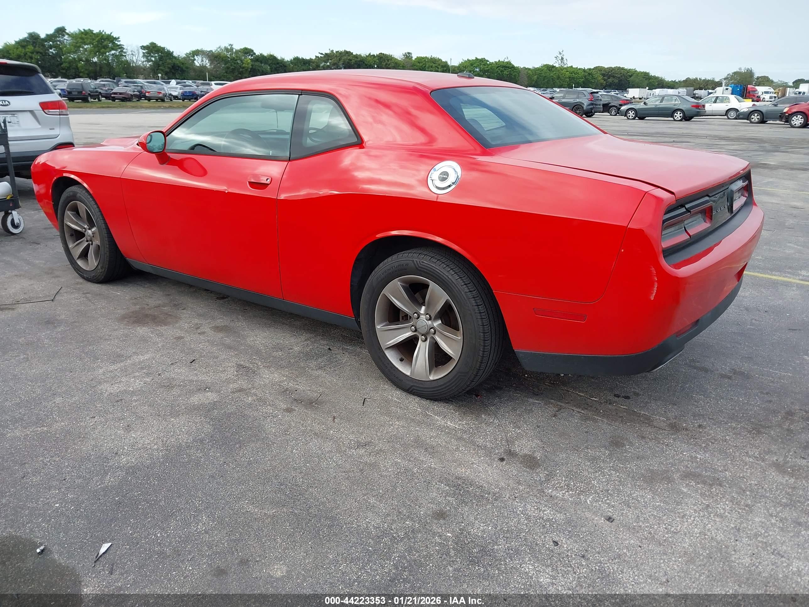 DODGE CHALLENGER image 3