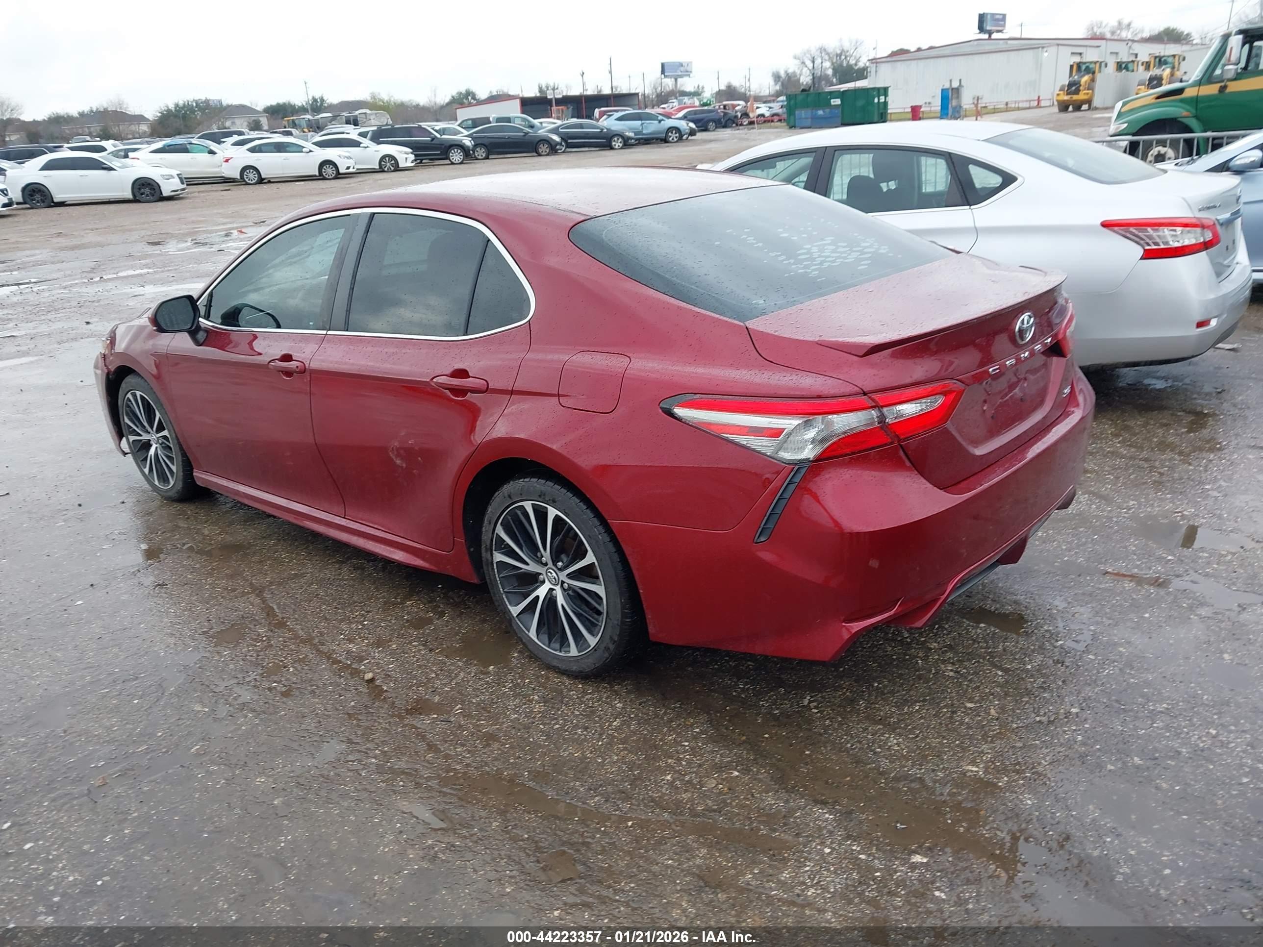 TOYOTA CAMRY image 3