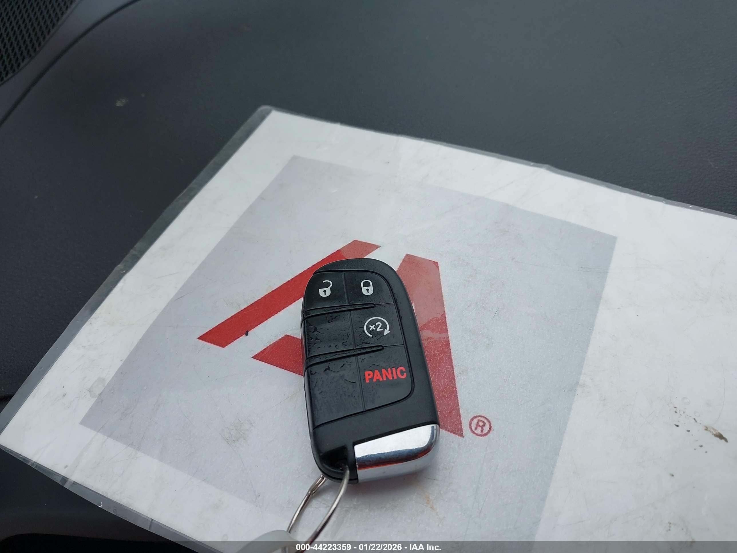 JEEP RENEGADE image 11