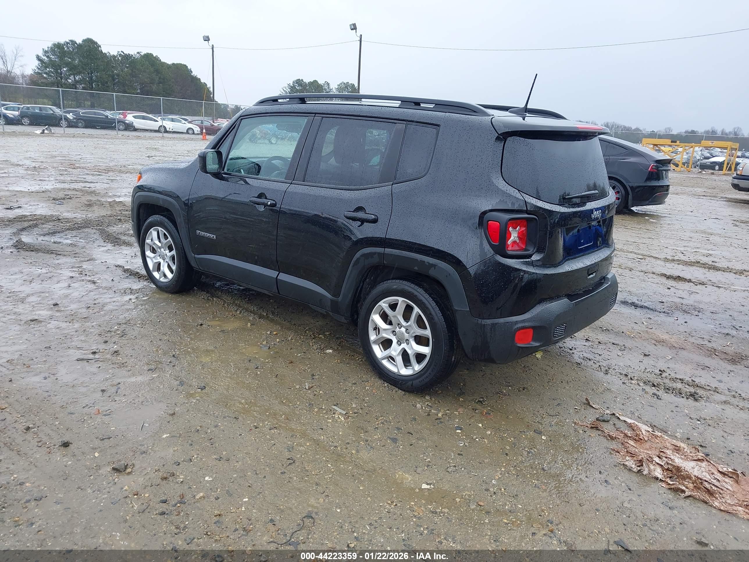 JEEP RENEGADE image 3