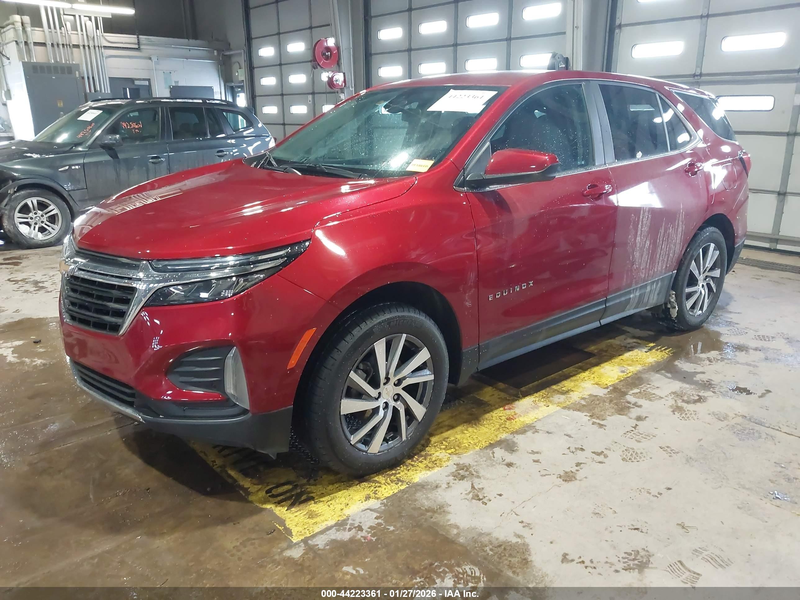 CHEVROLET EQUINOX image 2
