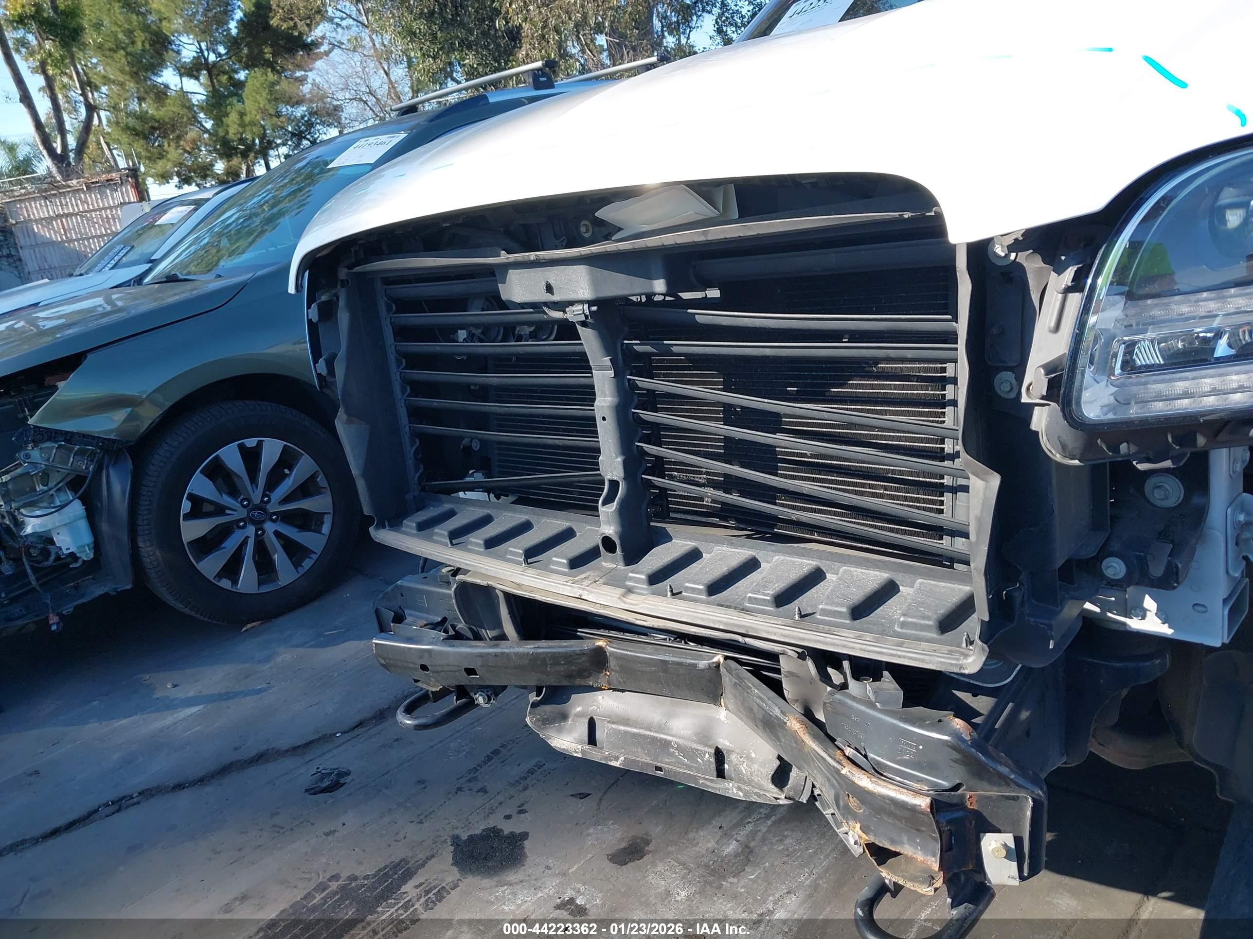 LINCOLN NAVIGATOR image 6