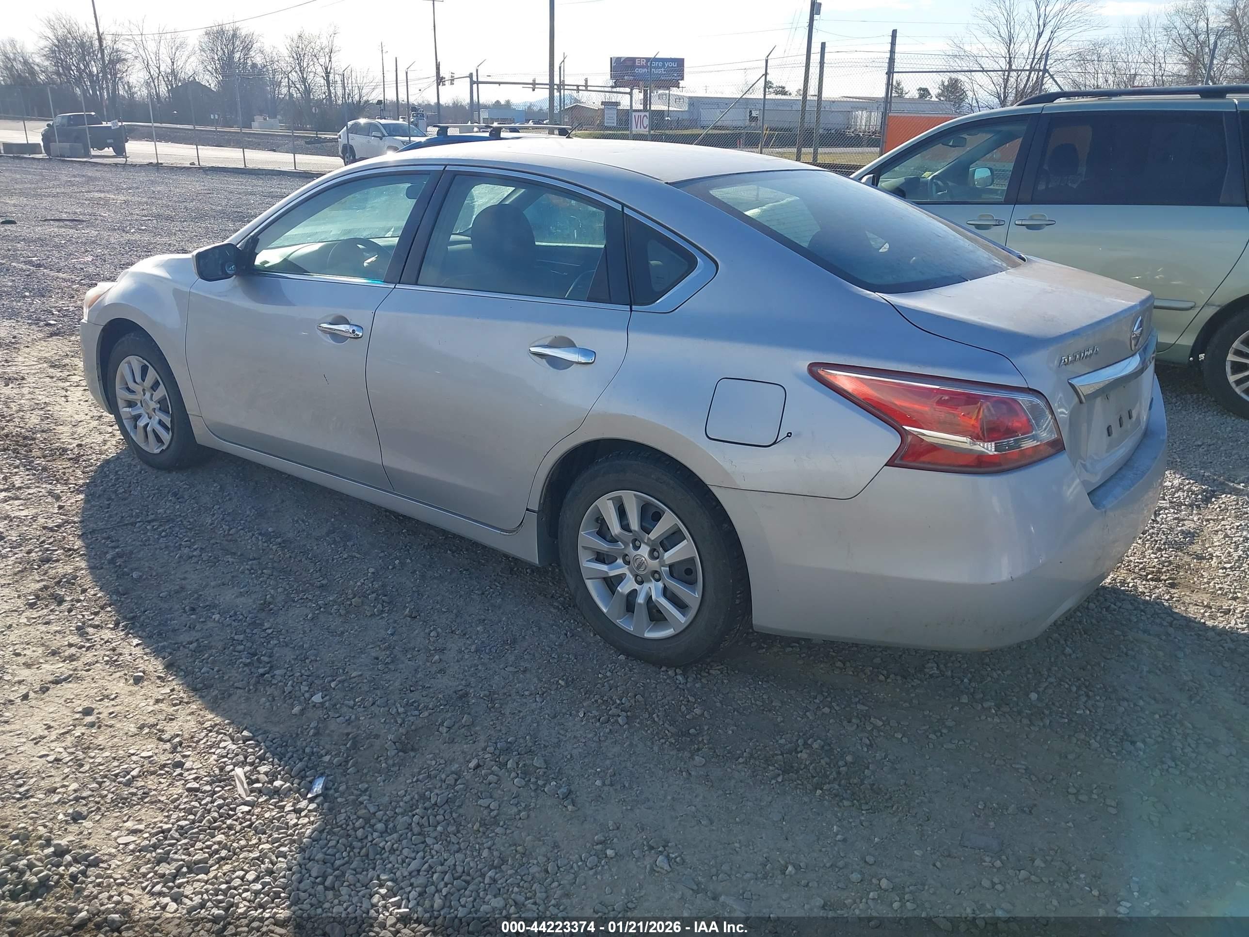 NISSAN ALTIMA image 3