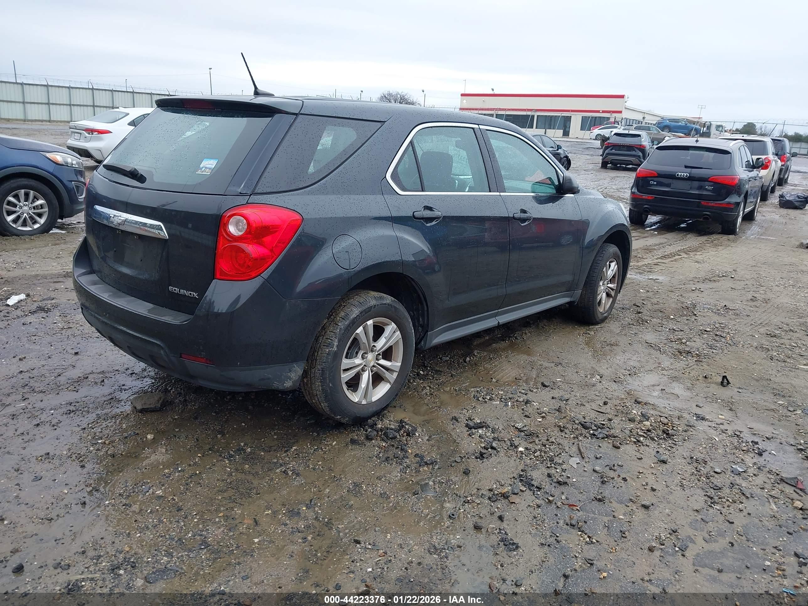 CHEVROLET EQUINOX image 4