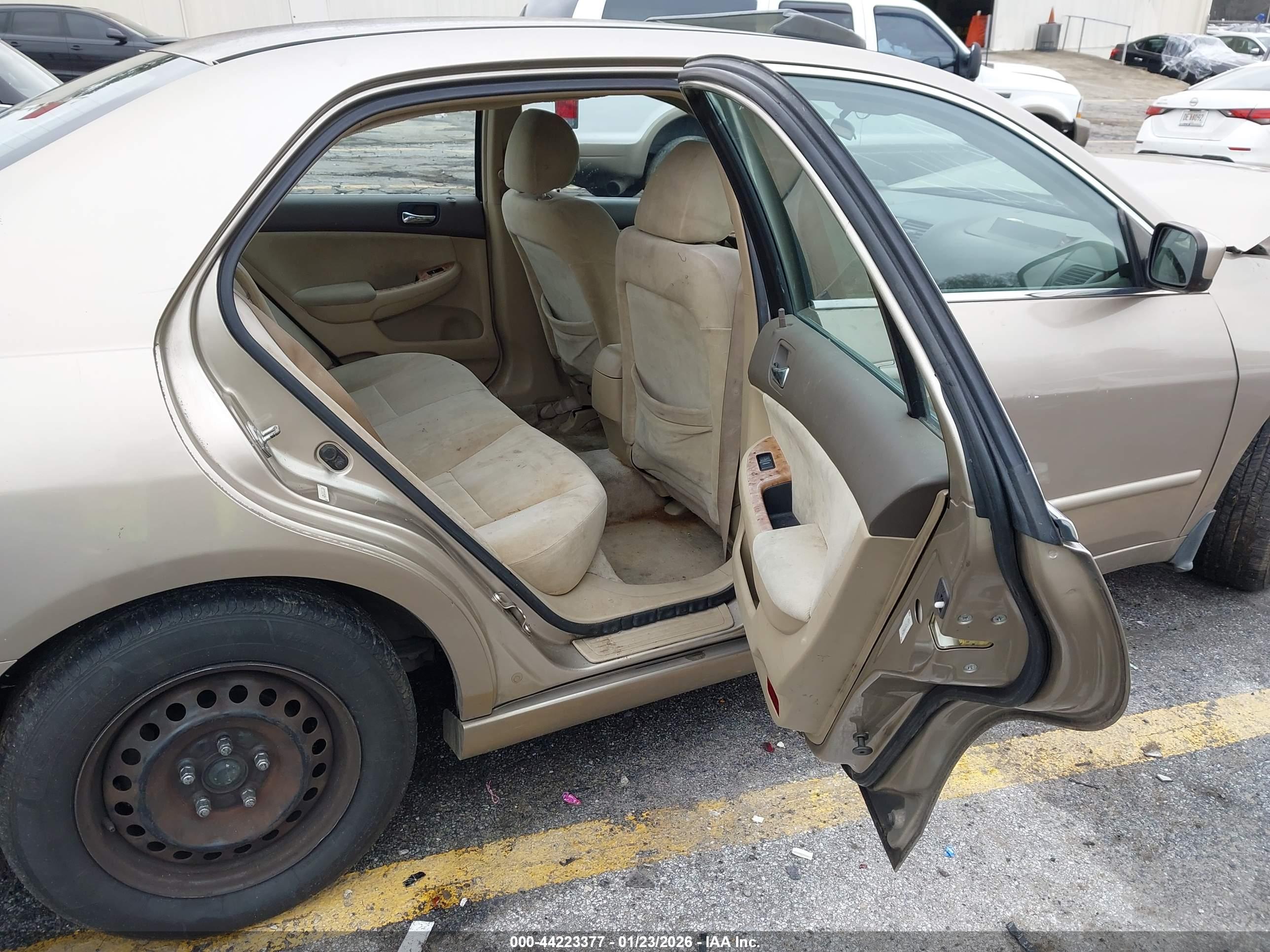 HONDA ACCORD image 8