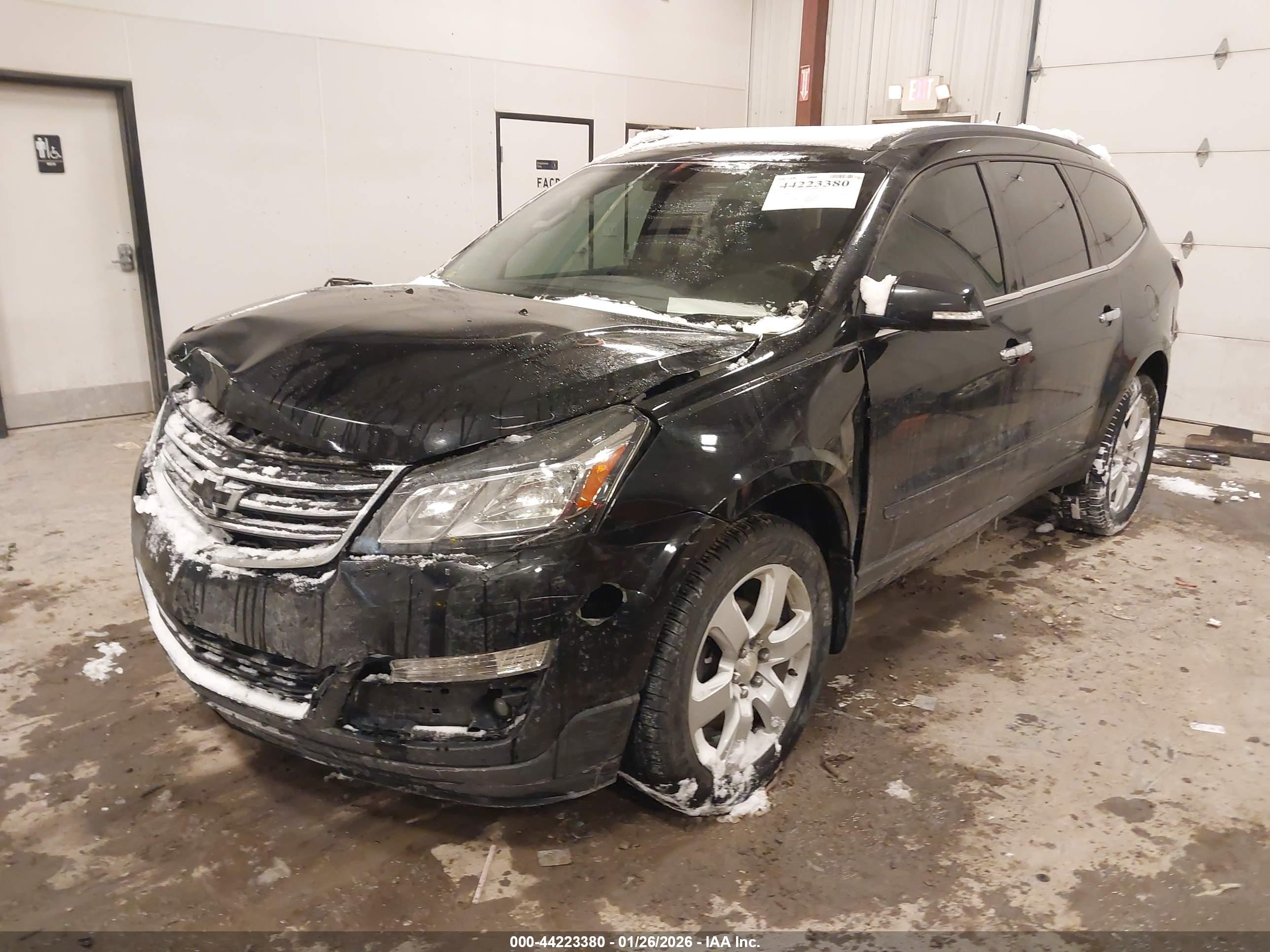 CHEVROLET TRAVERSE image 2