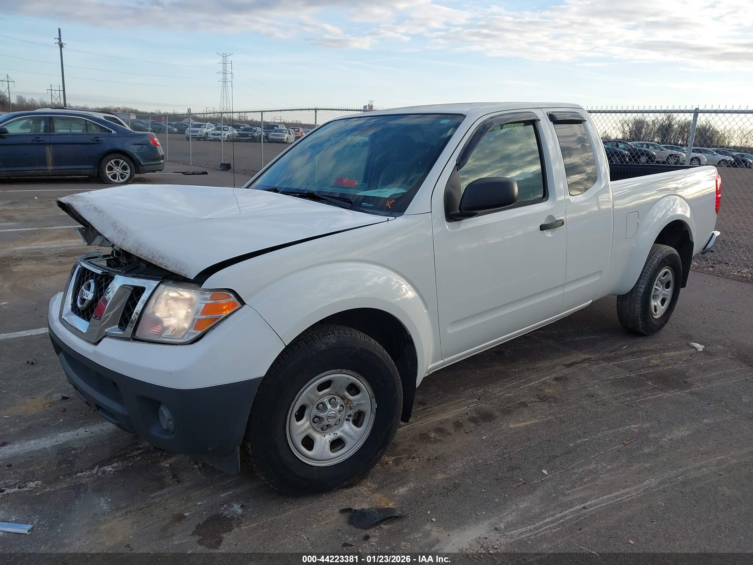 NISSAN FRONTIER image 2