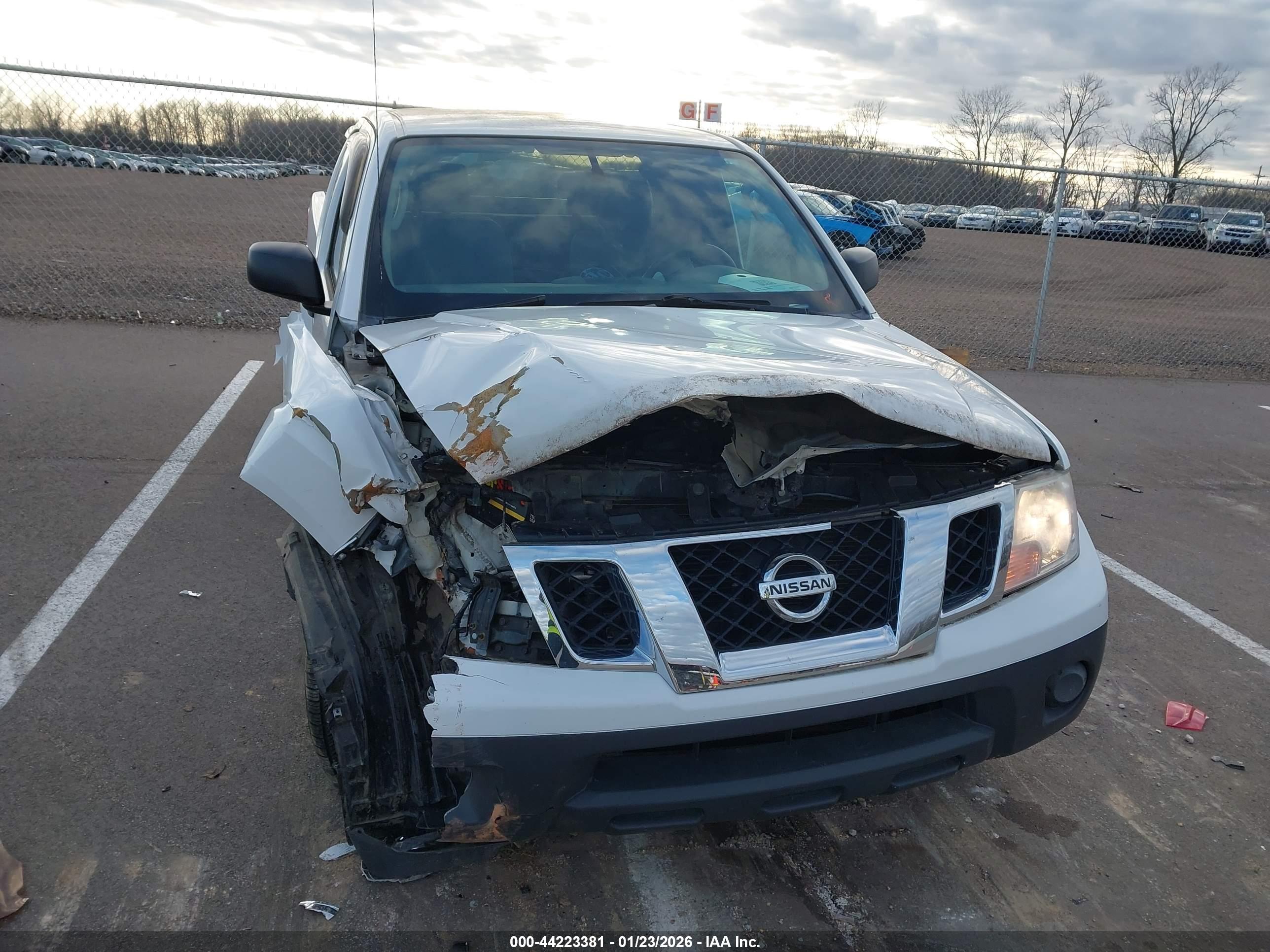 NISSAN FRONTIER image 6