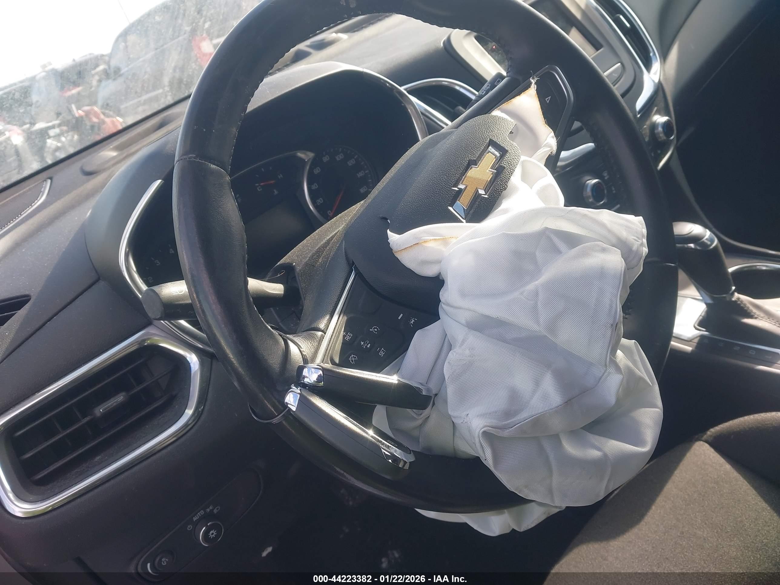 CHEVROLET EQUINOX image 11