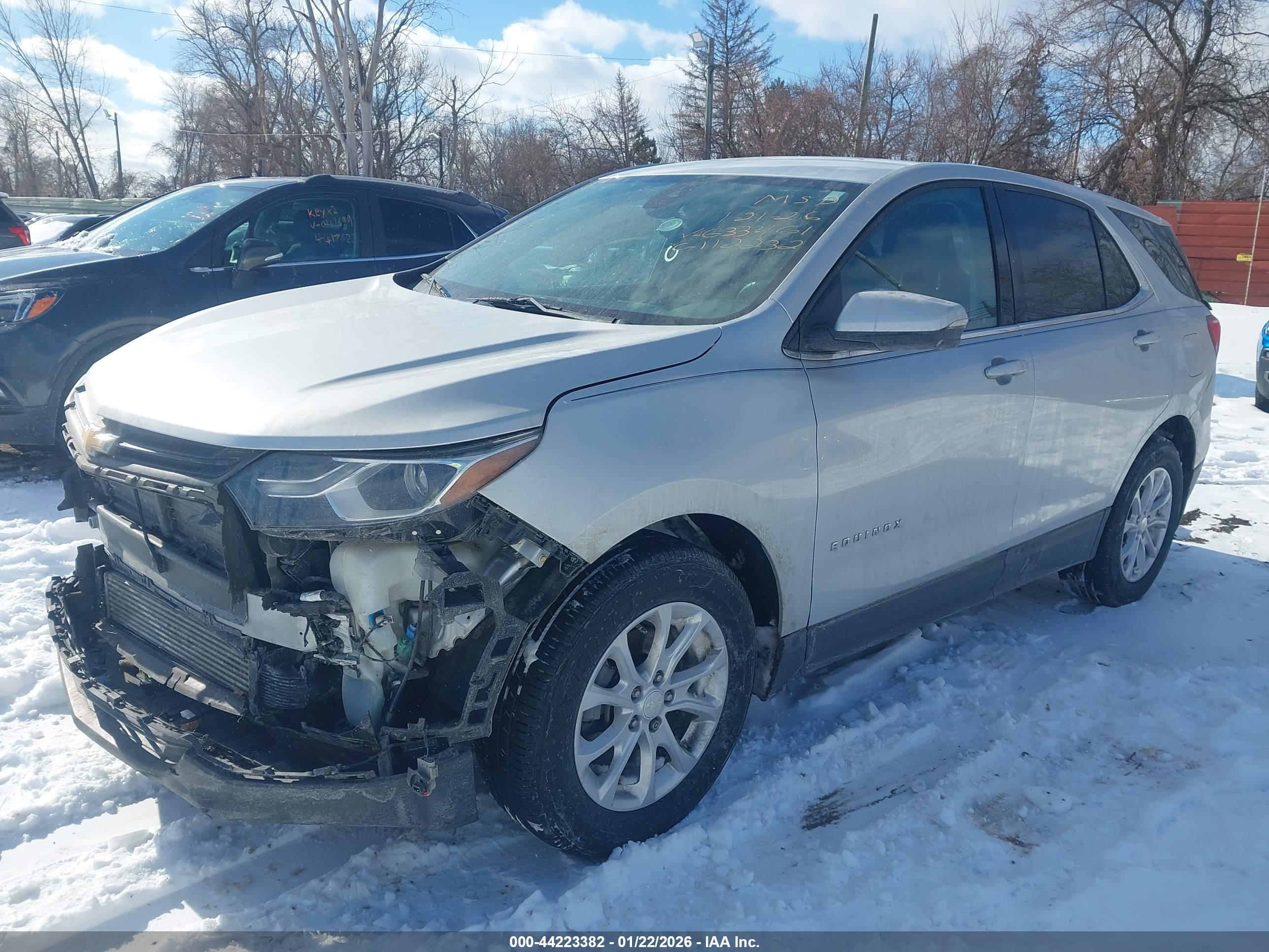 CHEVROLET EQUINOX image 2