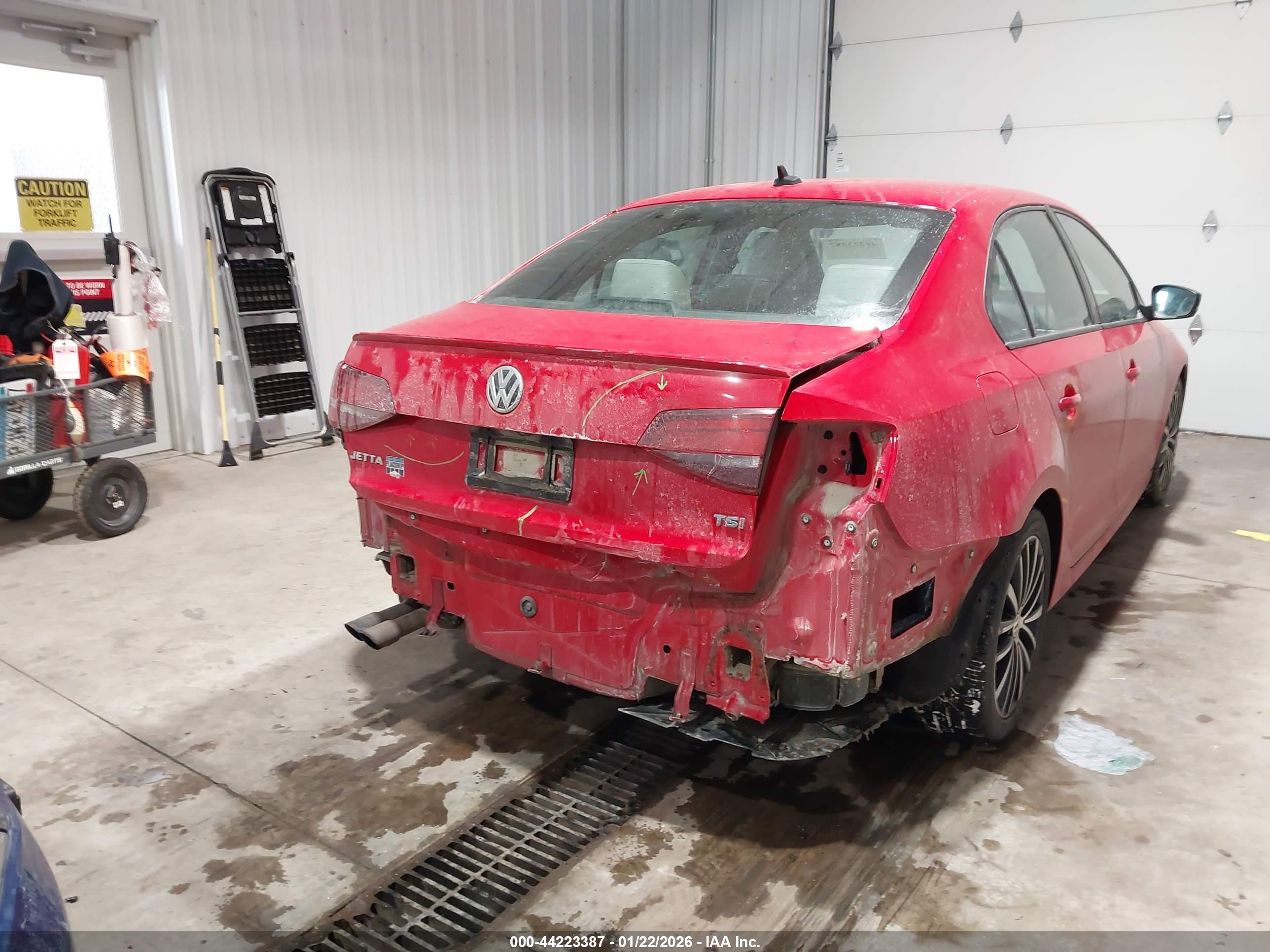 VOLKSWAGEN JETTA image 6
