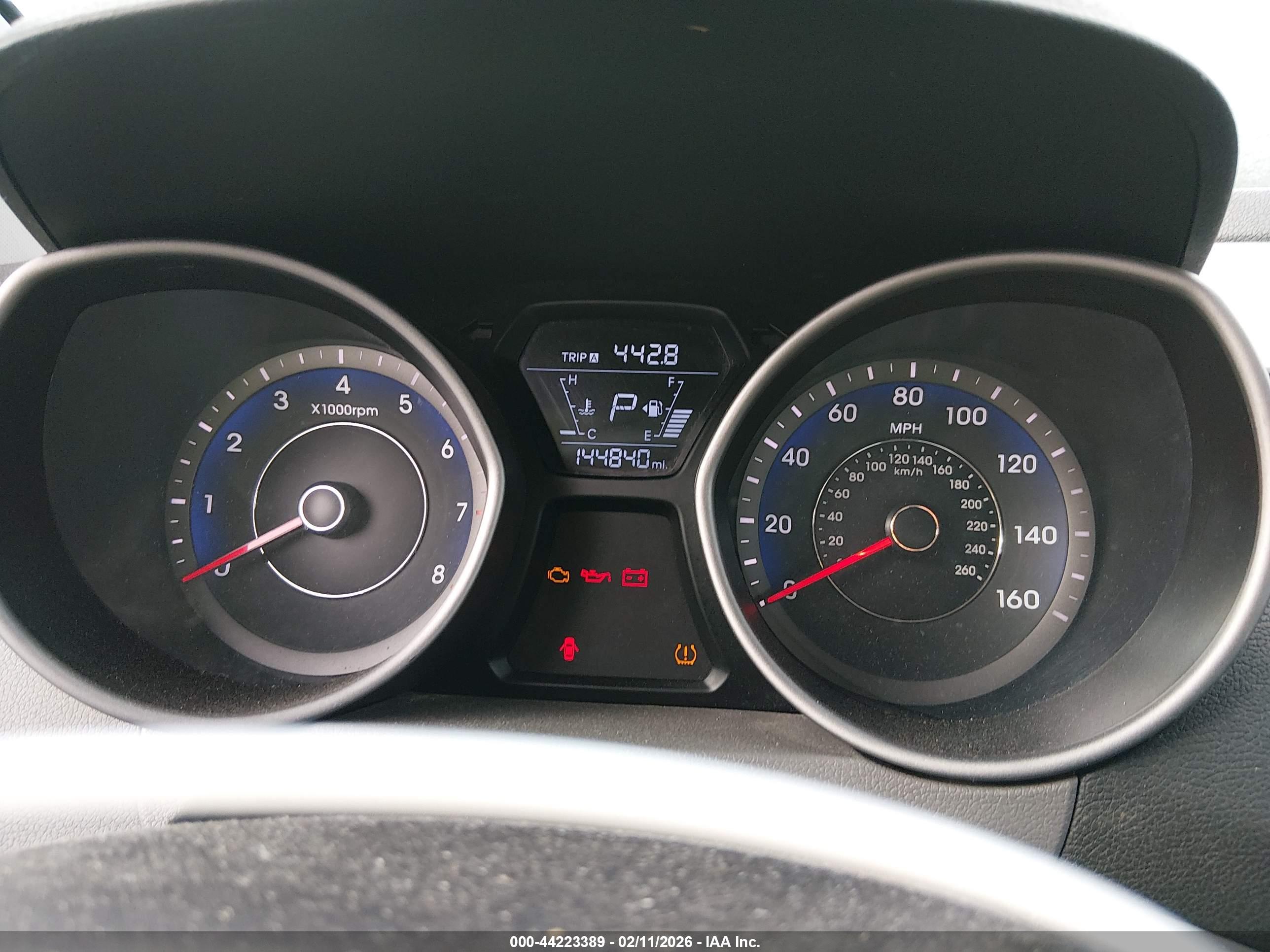 HYUNDAI ELANTRA image 7