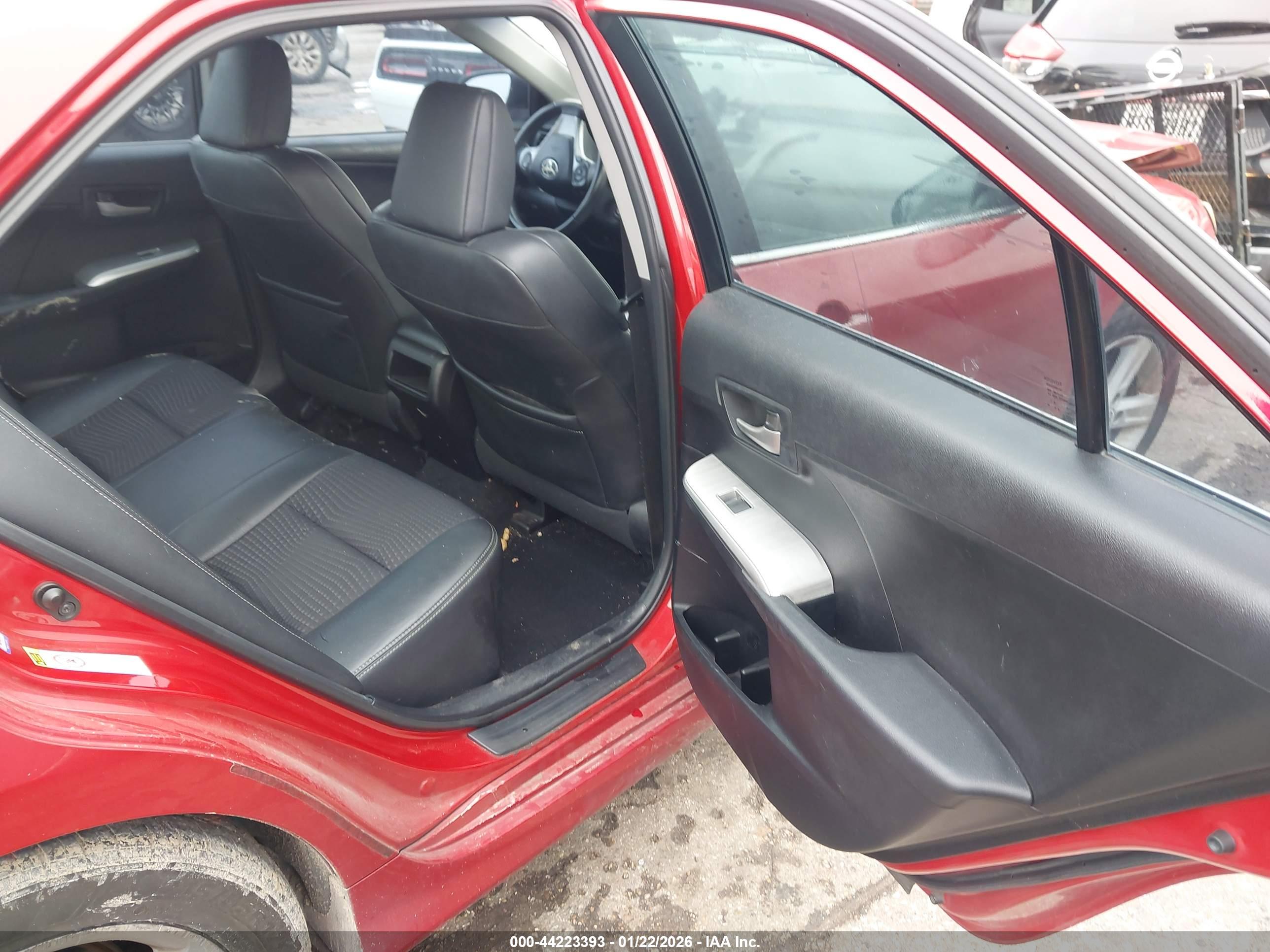 TOYOTA CAMRY image 8