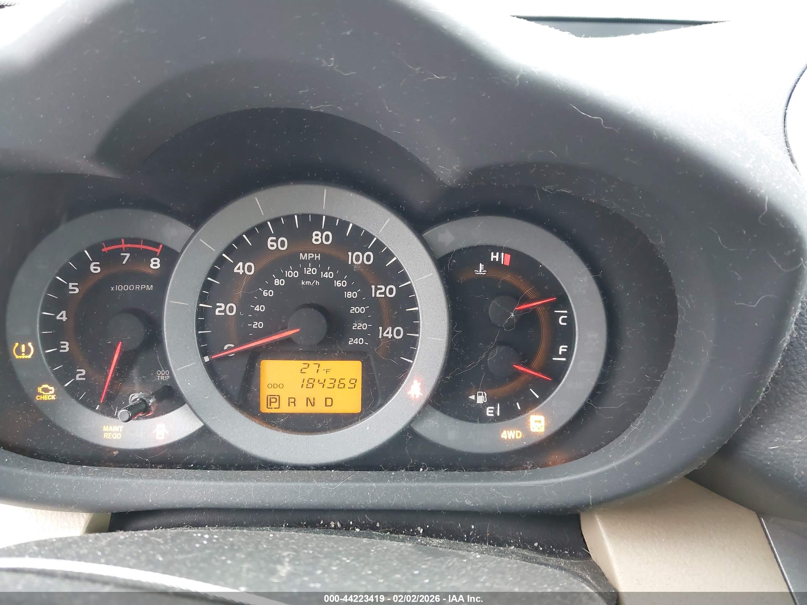 TOYOTA RAV4 image 7