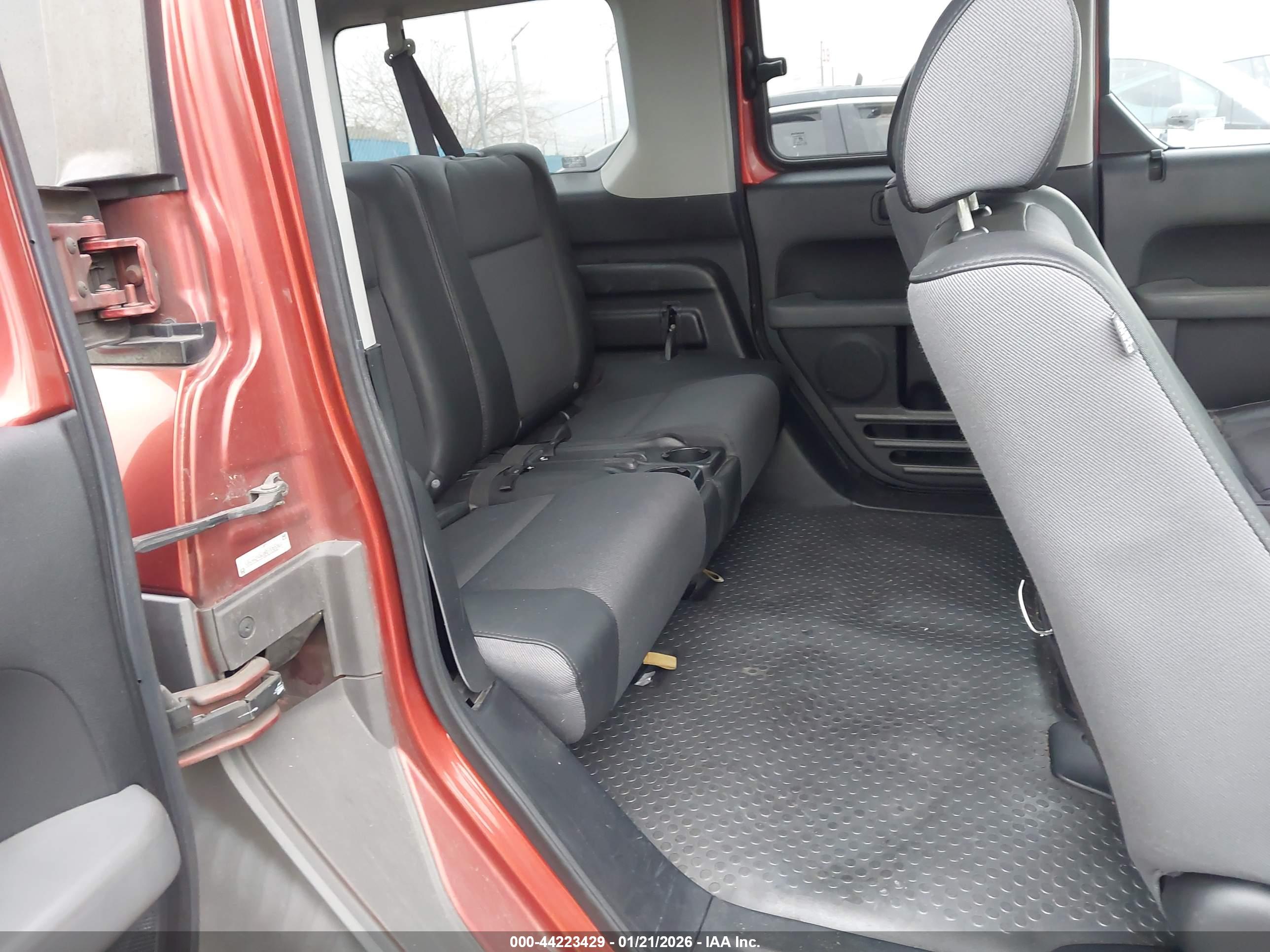 HONDA ELEMENT image 8