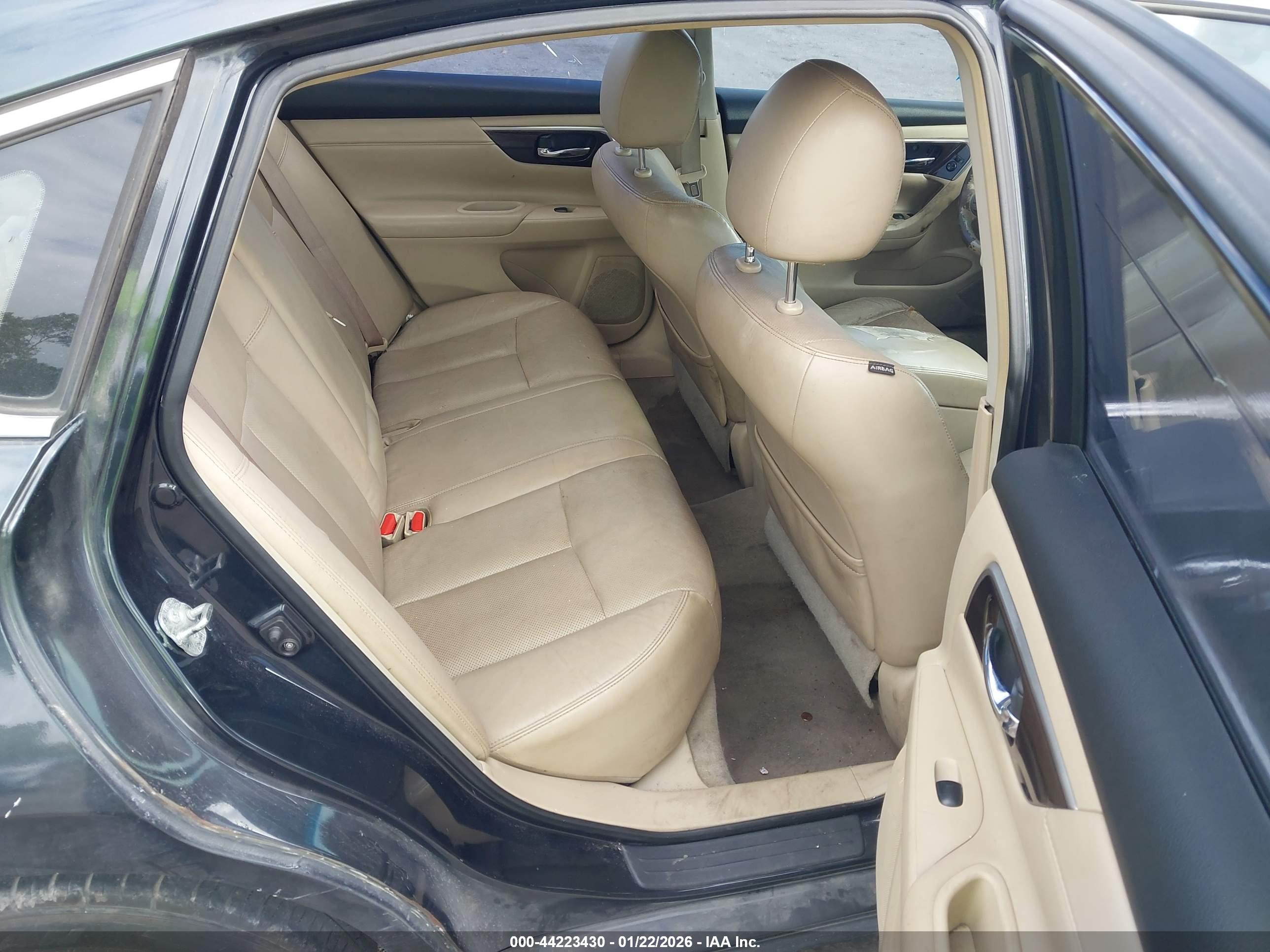NISSAN ALTIMA image 8
