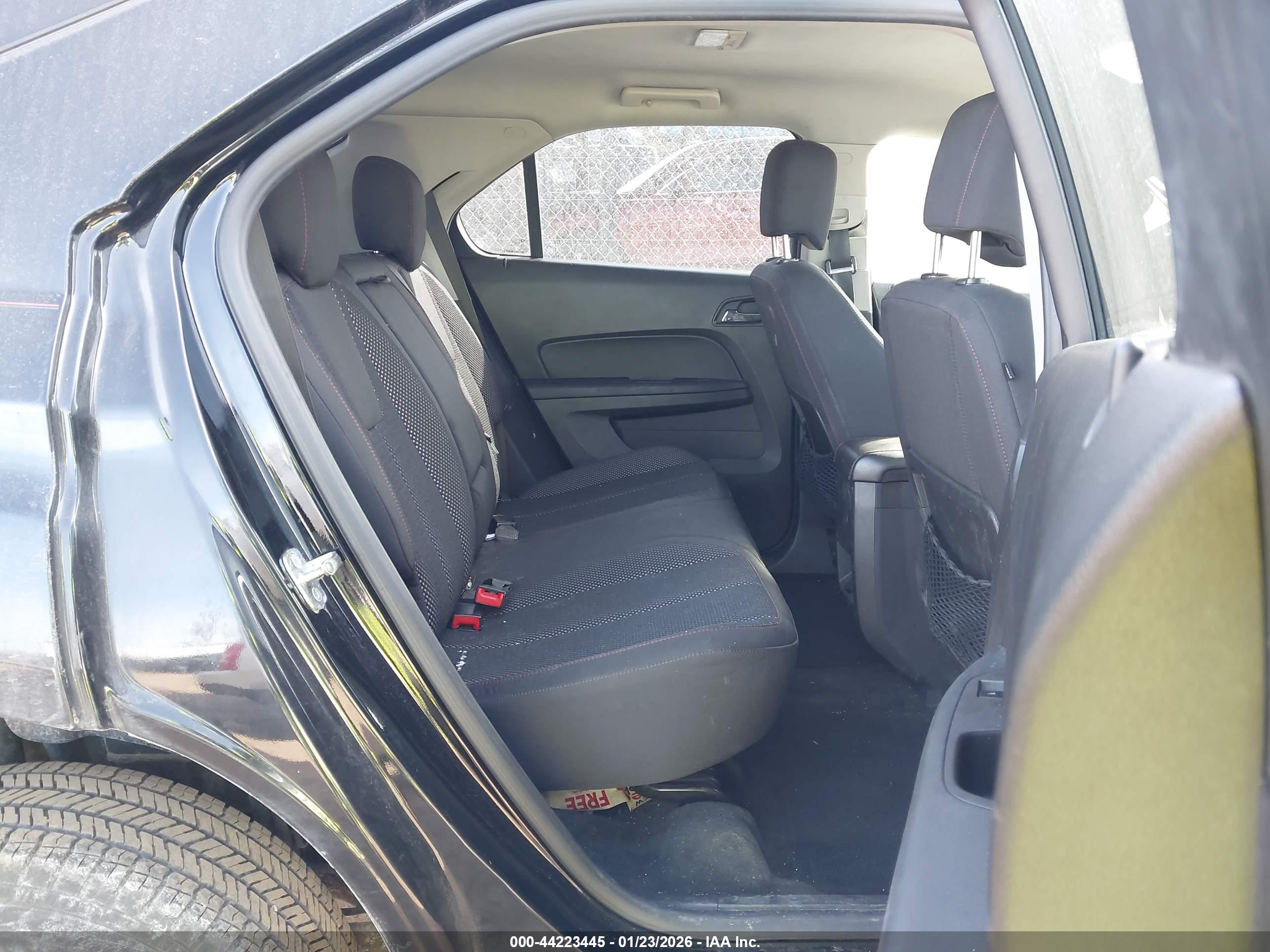 CHEVROLET EQUINOX image 8