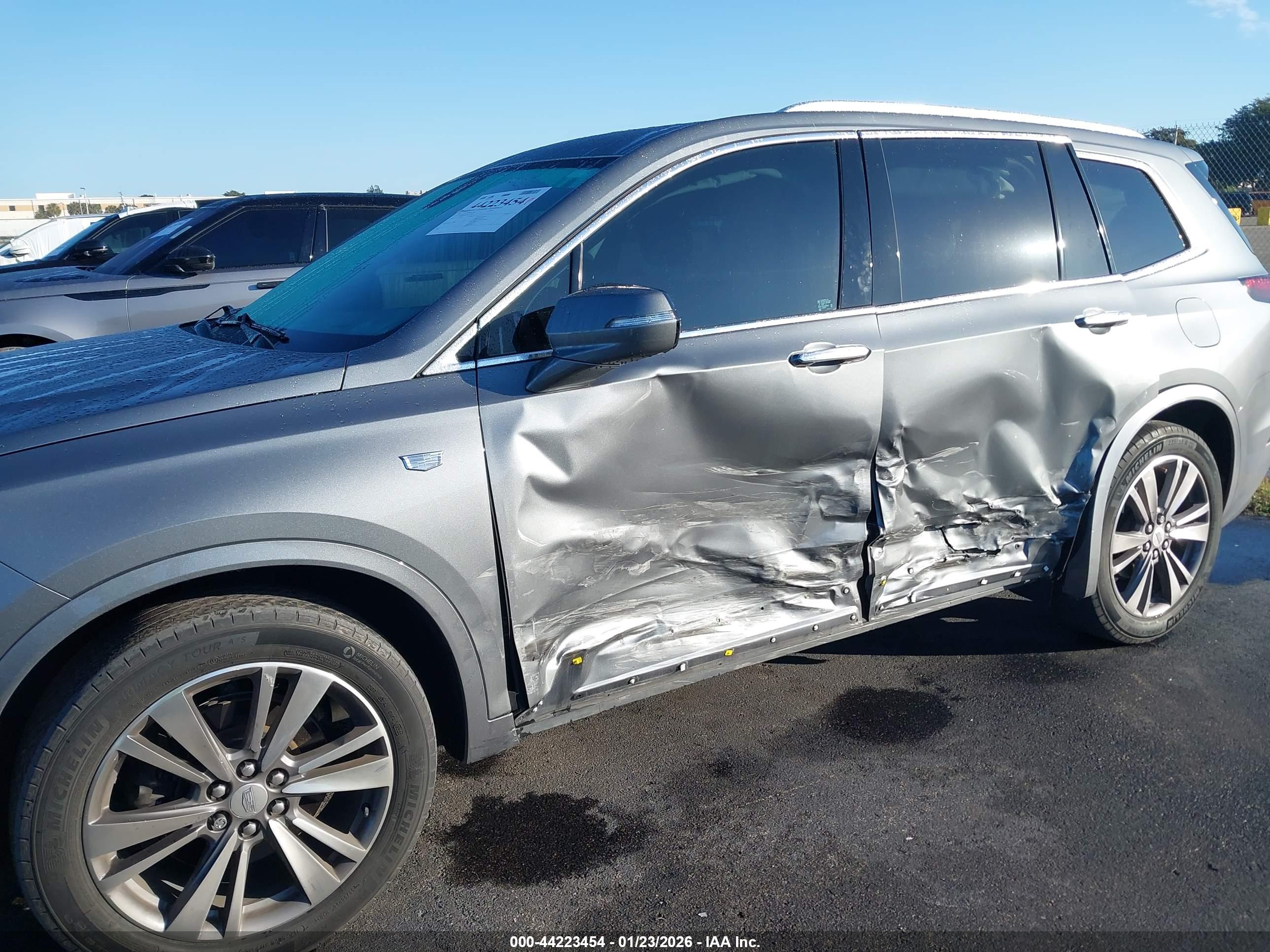 CADILLAC XT6 image 6