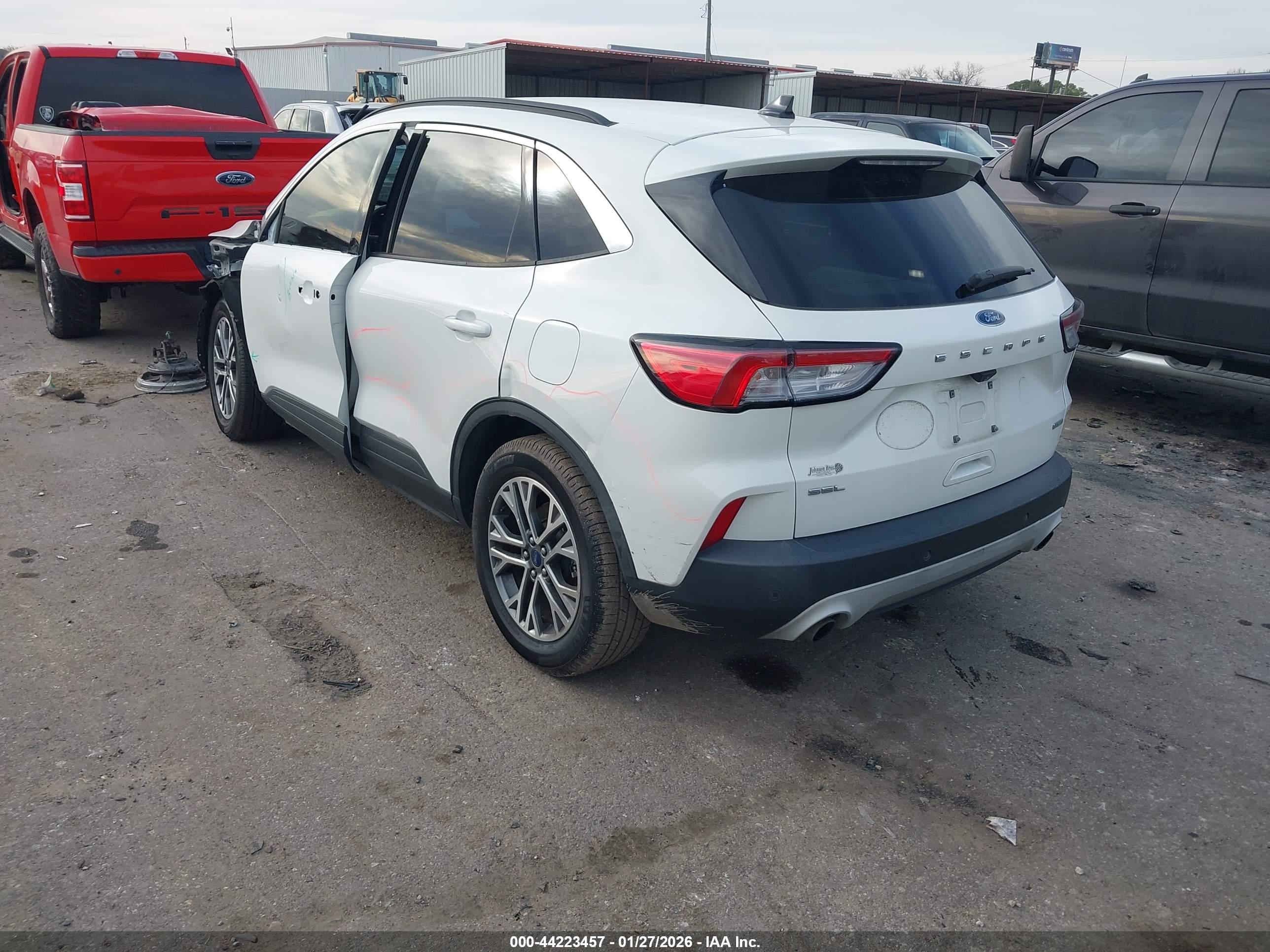 FORD ESCAPE image 3