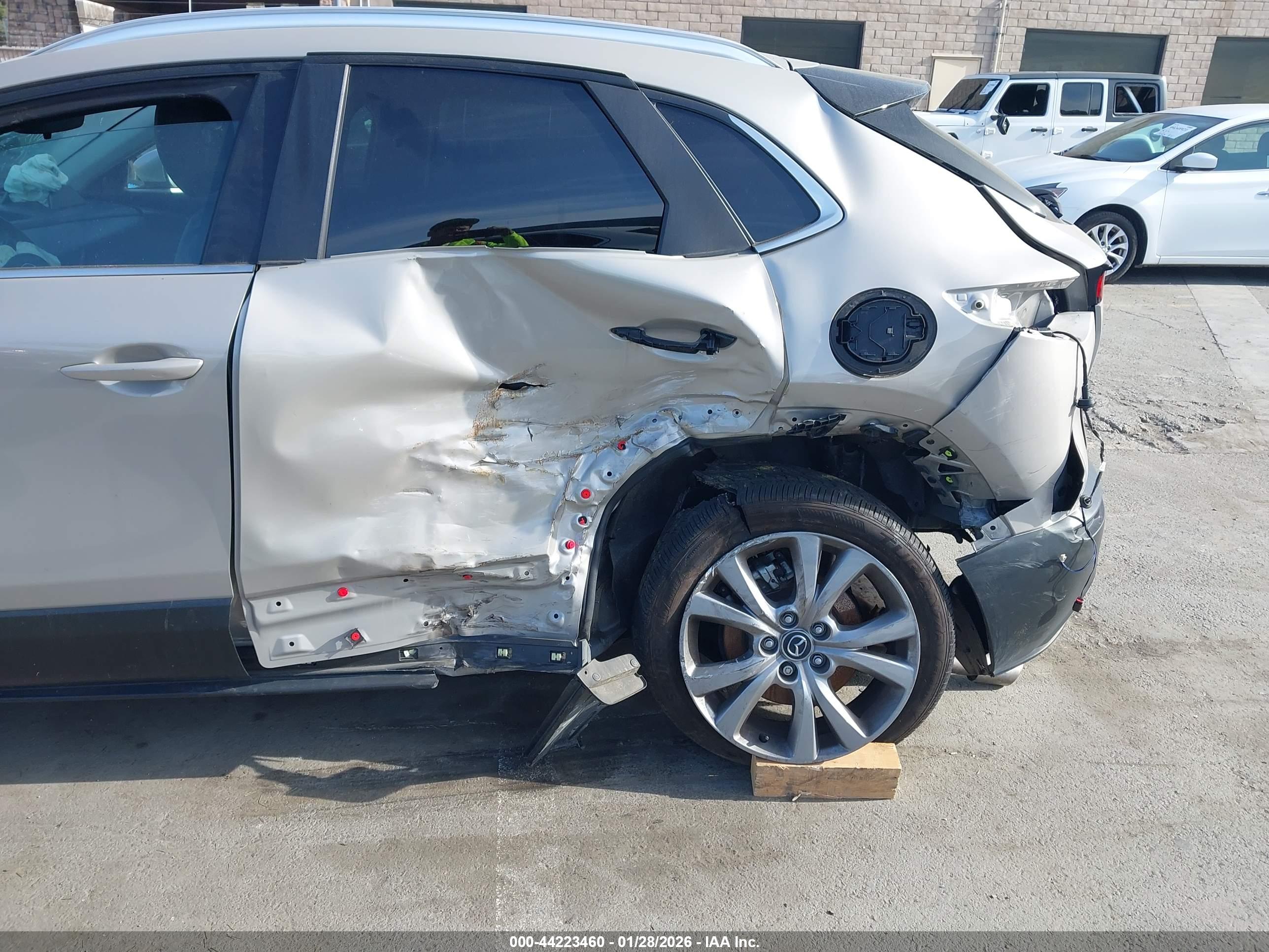 MAZDA CX-30 image 6