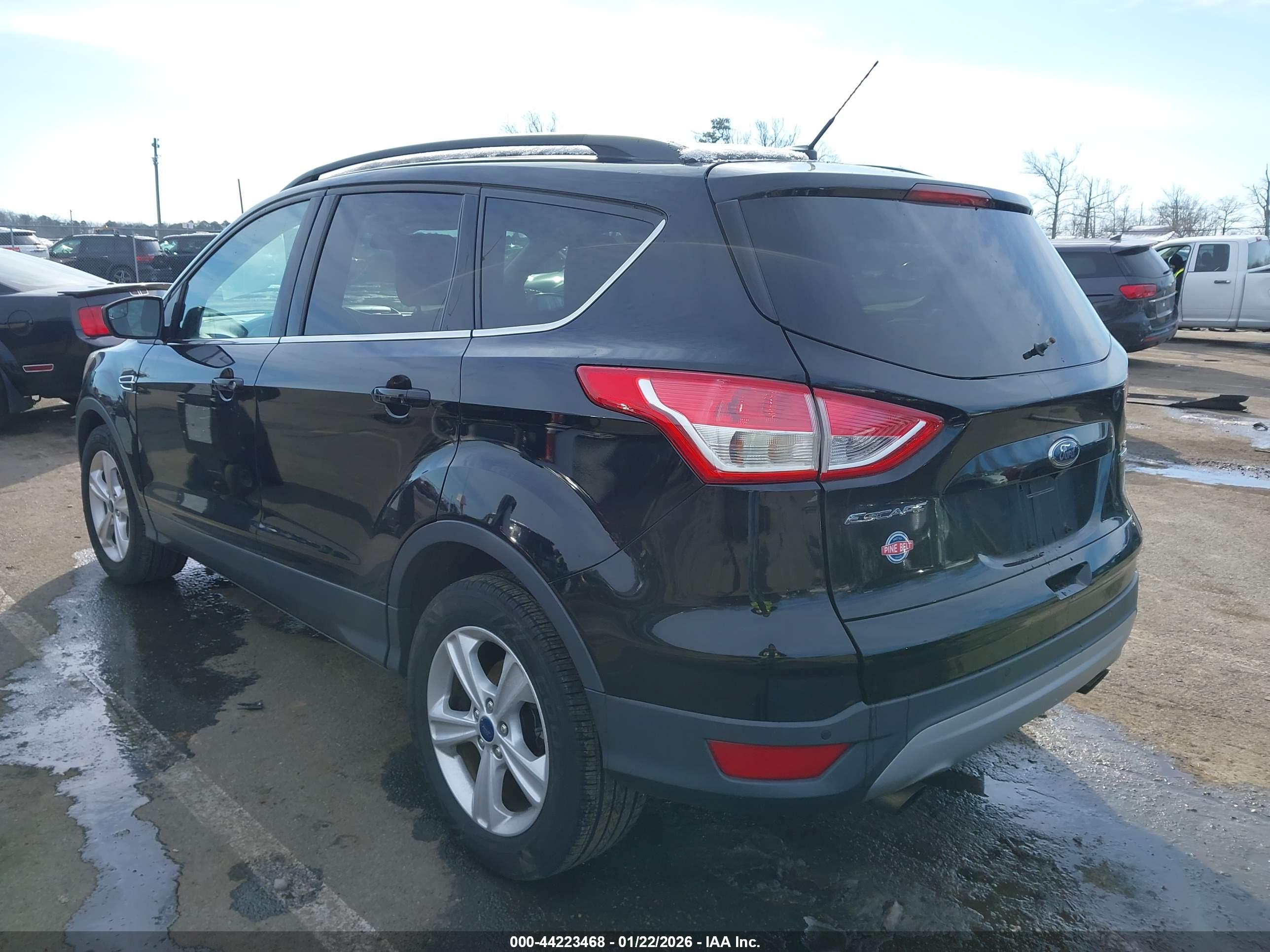 FORD ESCAPE image 3