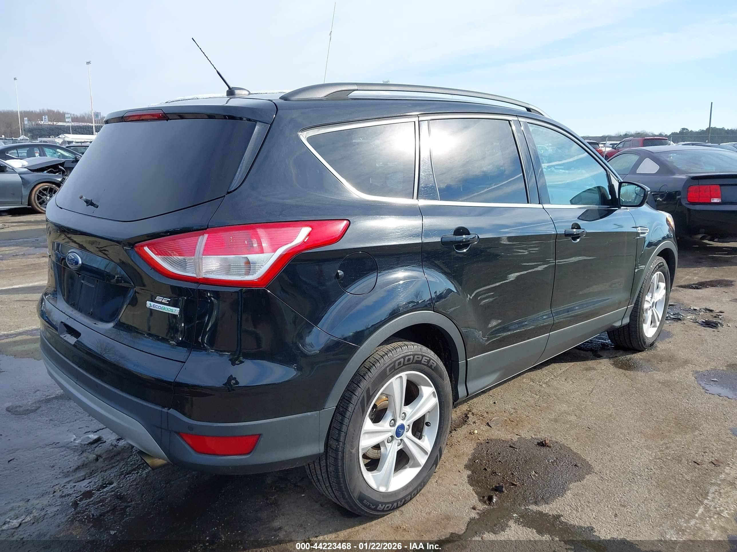 FORD ESCAPE image 4