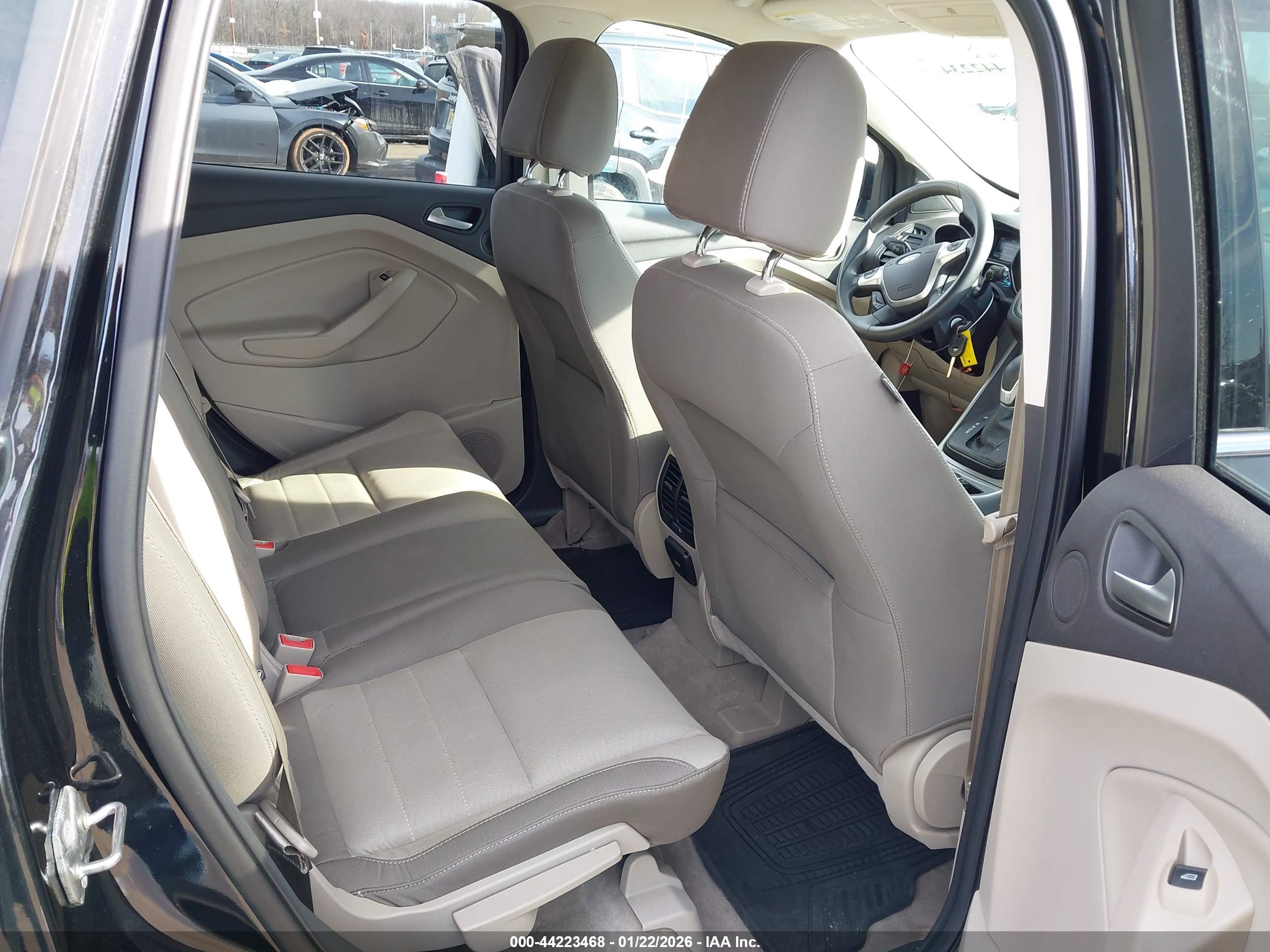 FORD ESCAPE image 8