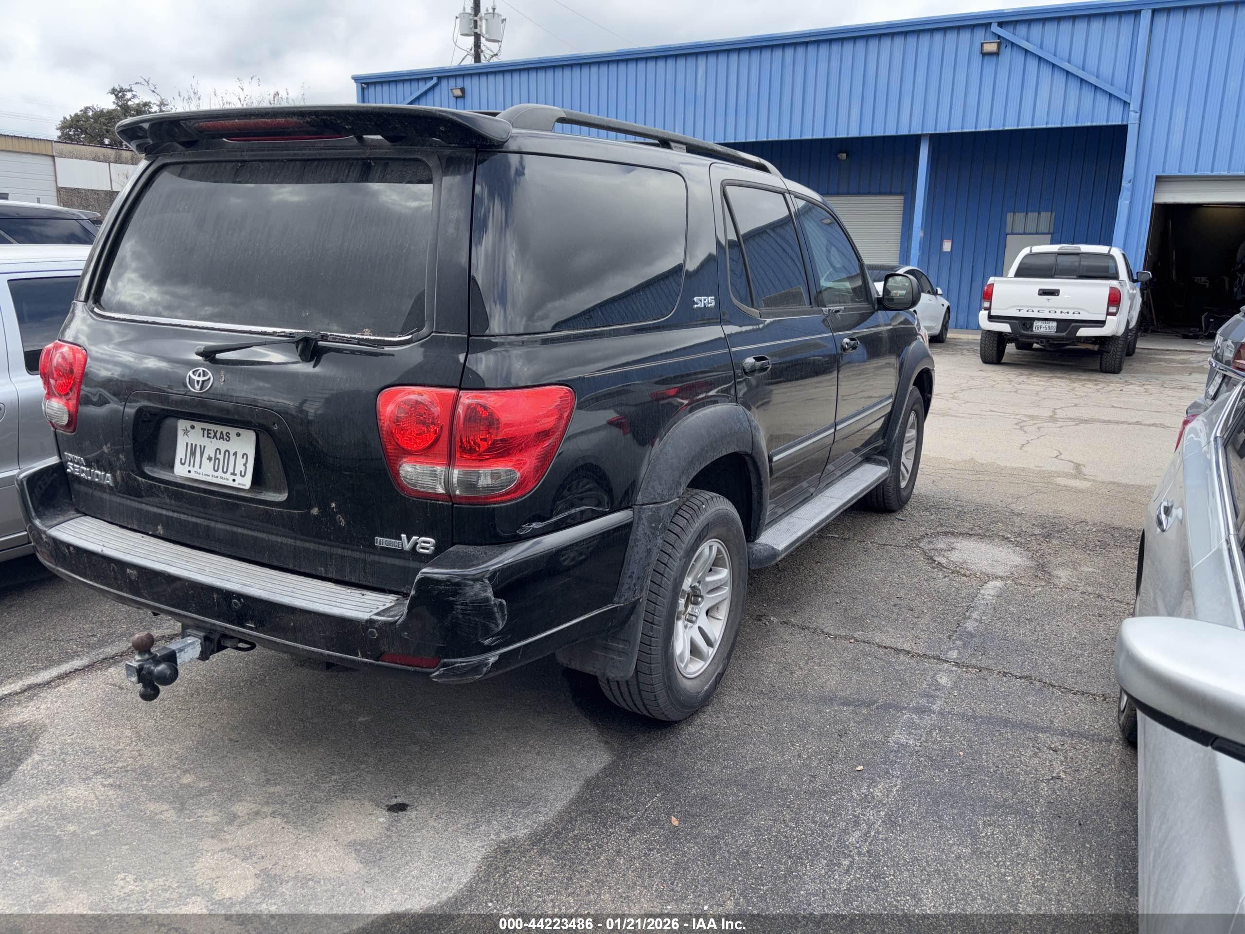 TOYOTA SEQUOIA image 4