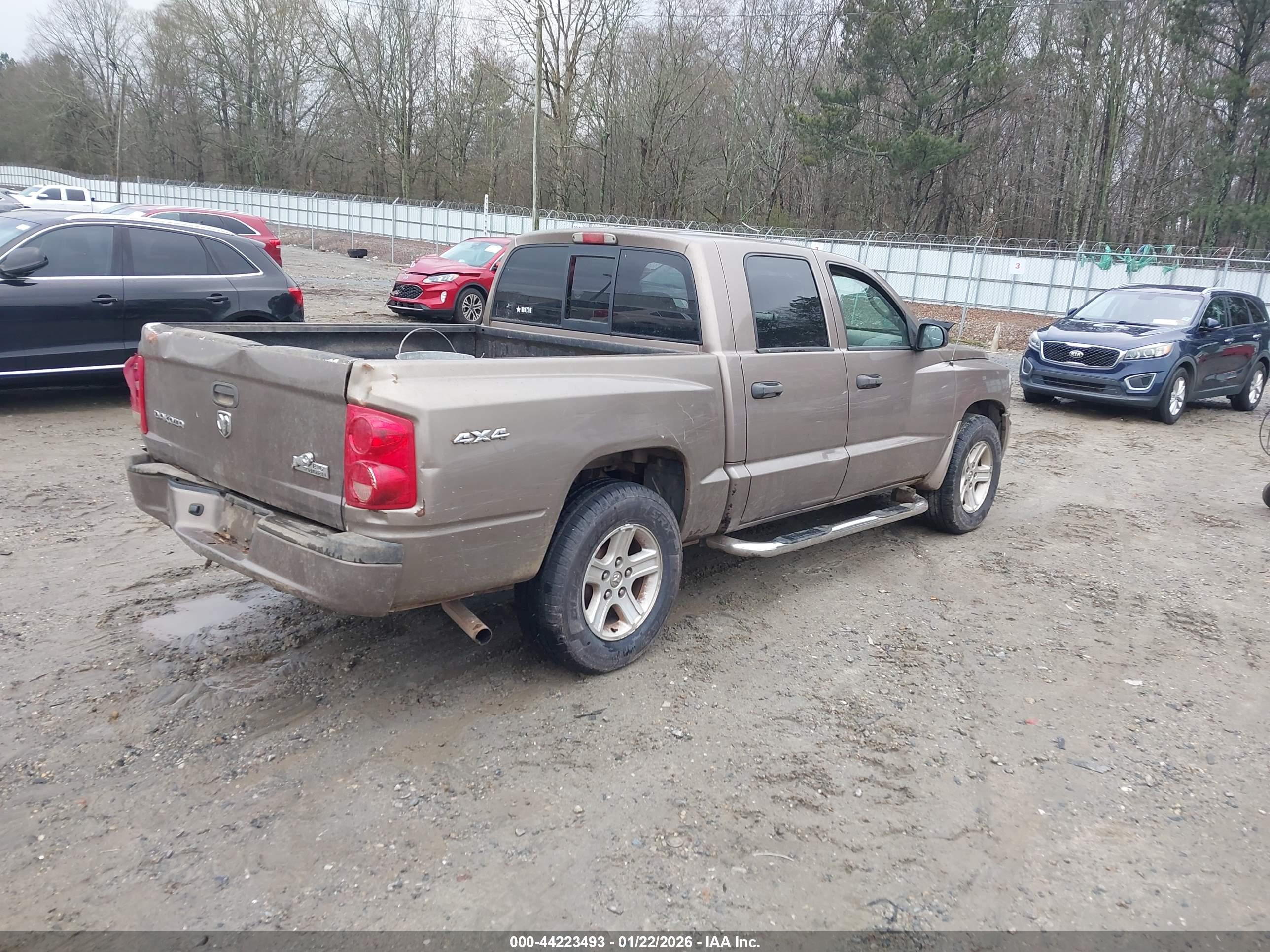 DODGE DAKOTA image 4