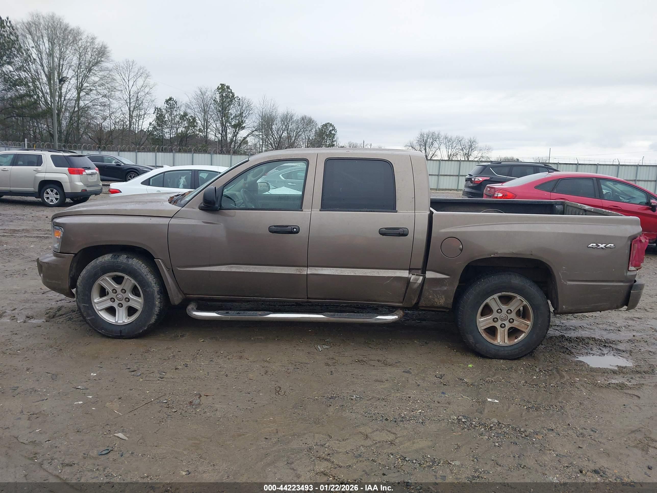 DODGE DAKOTA image 6