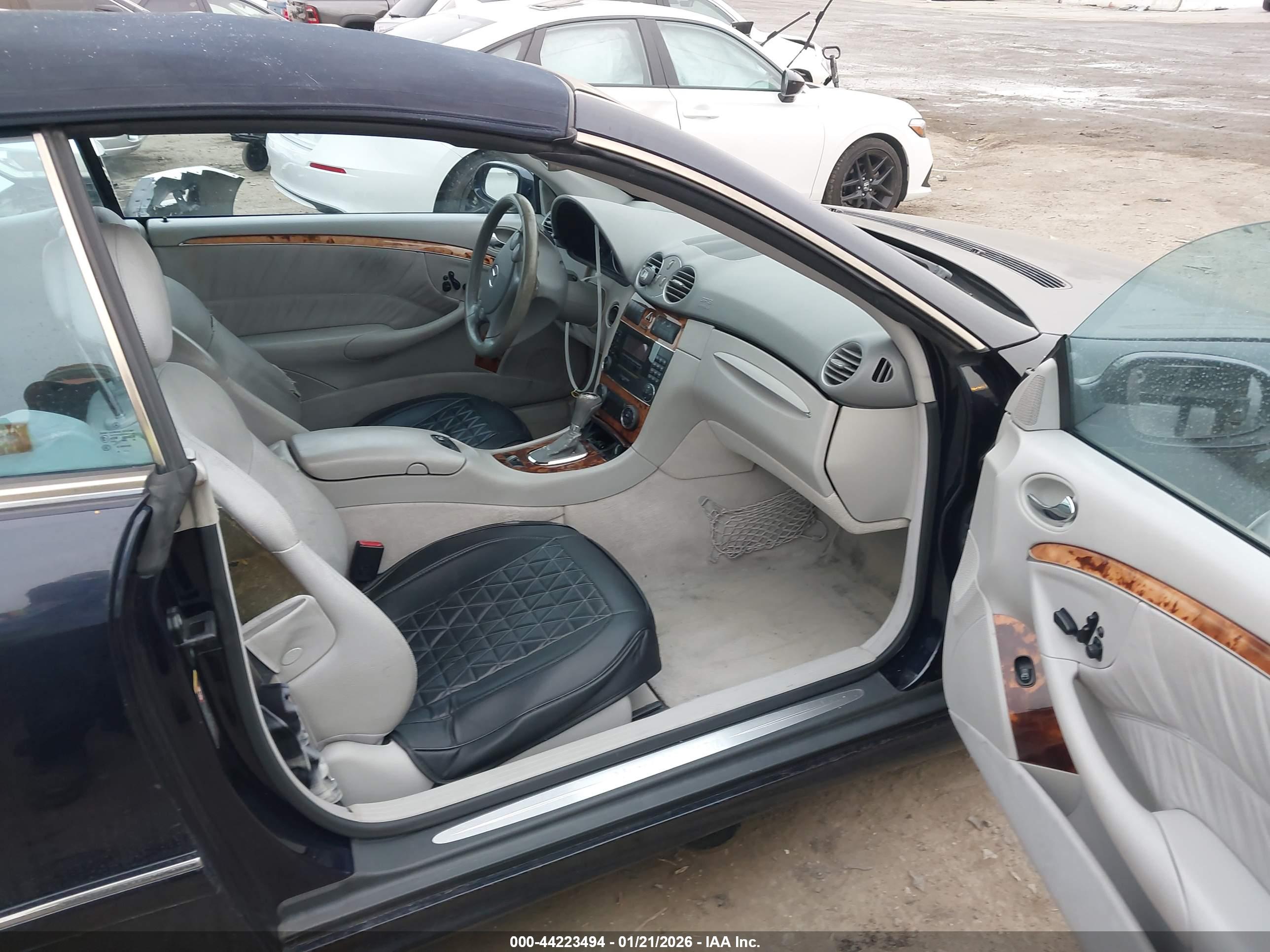 MERCEDES-BENZ CLK image 5