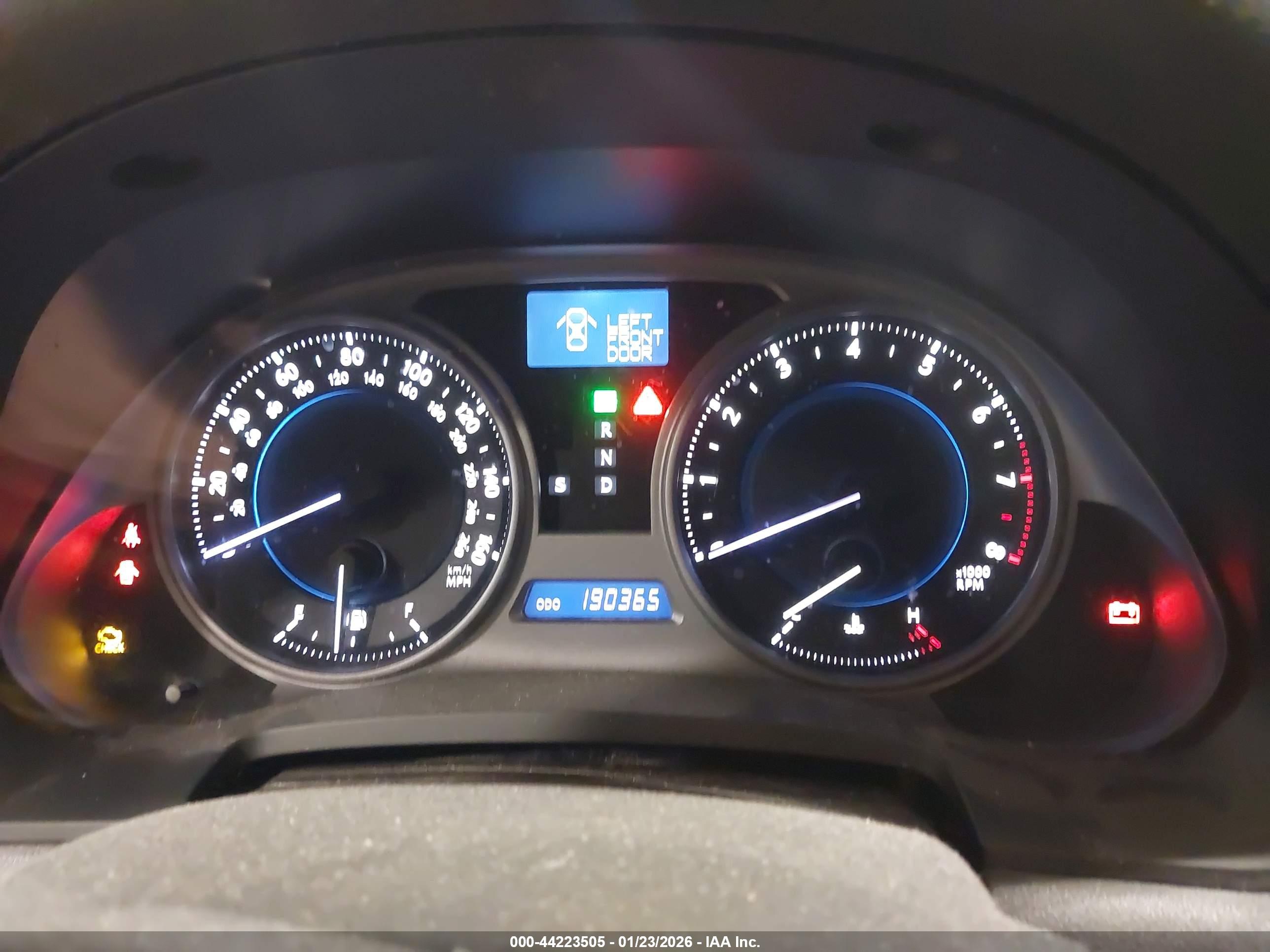 LEXUS IS image 7