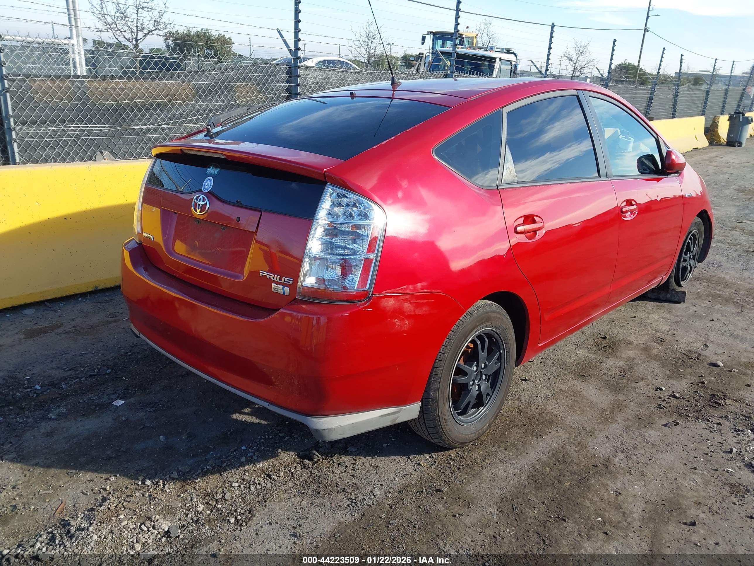 TOYOTA PRIUS image 4
