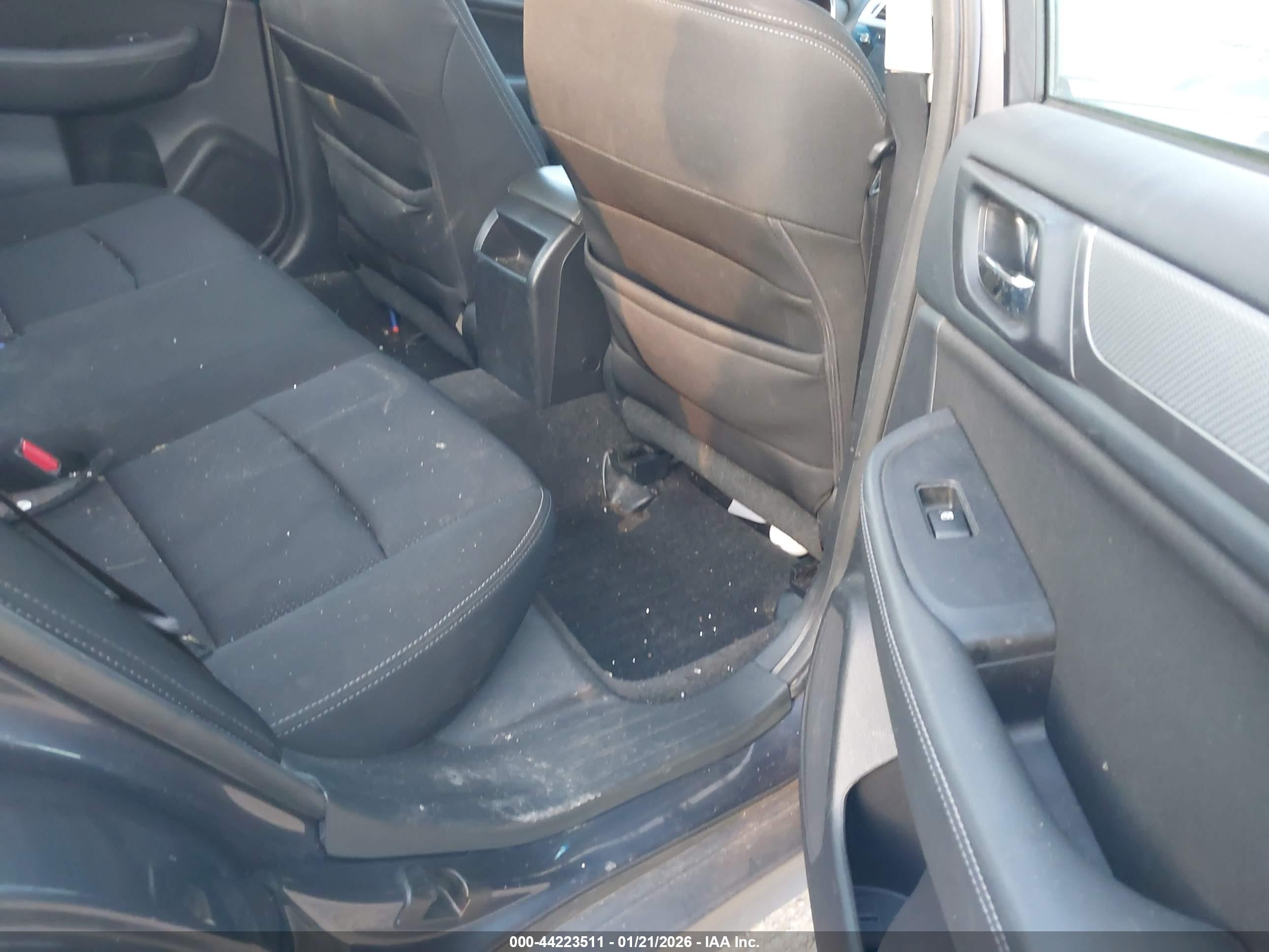 SUBARU LEGACY image 8