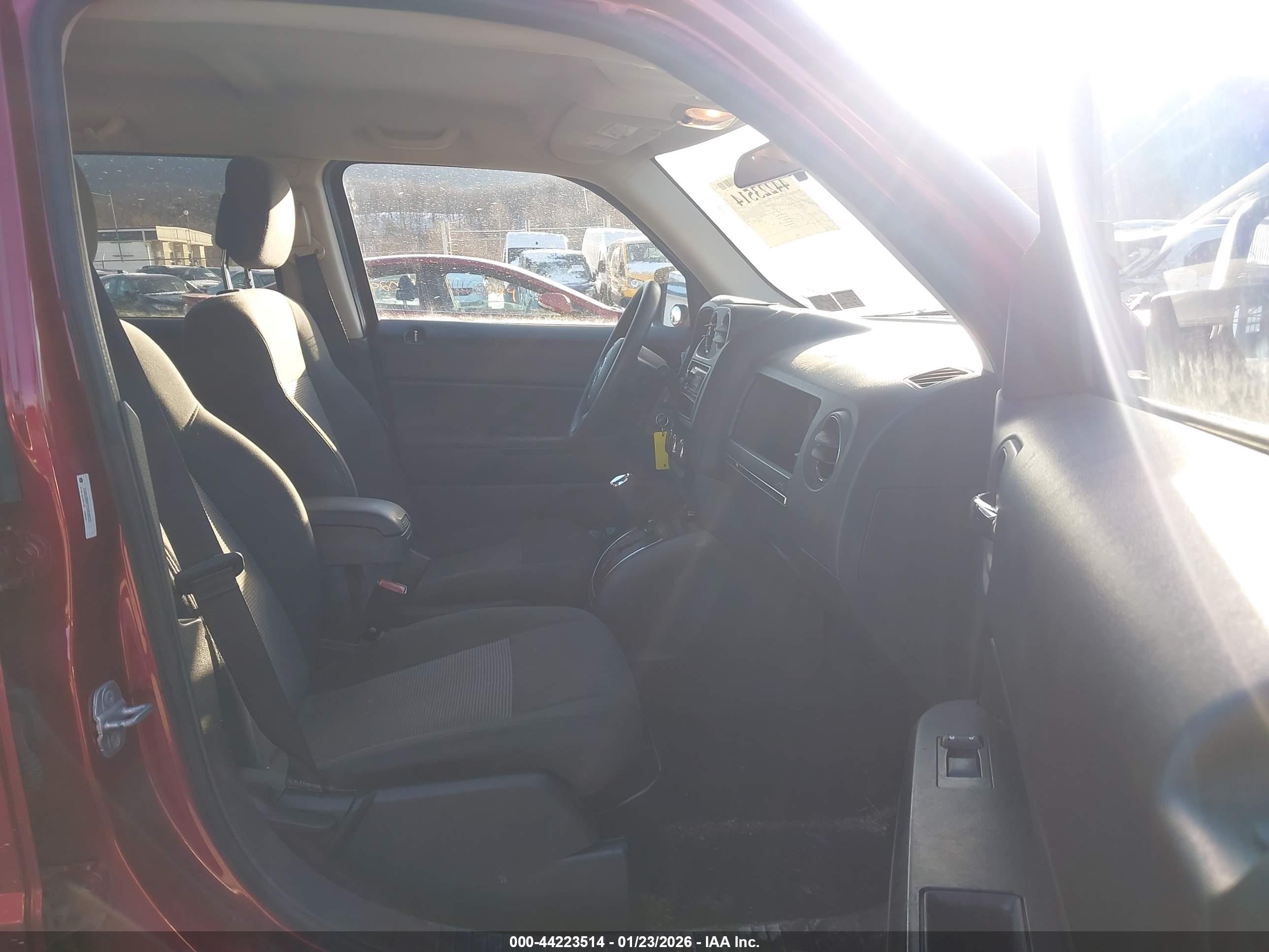 JEEP PATRIOT image 5