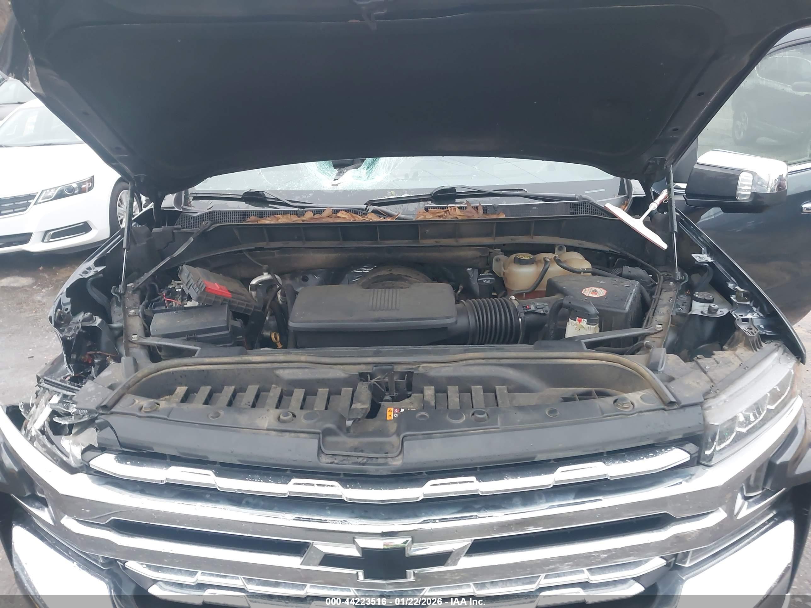 CHEVROLET SILVERADO image 10