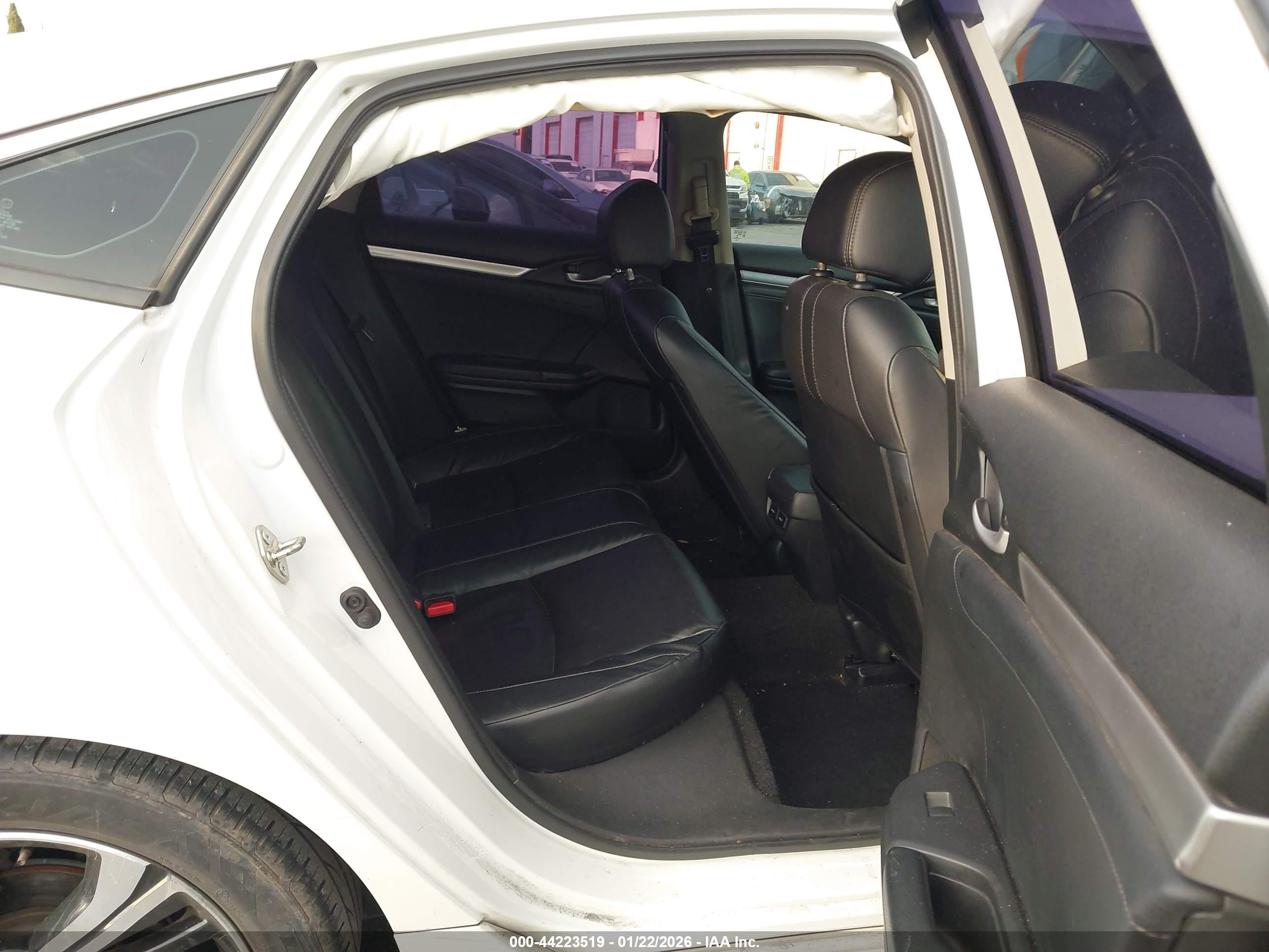HONDA CIVIC image 8