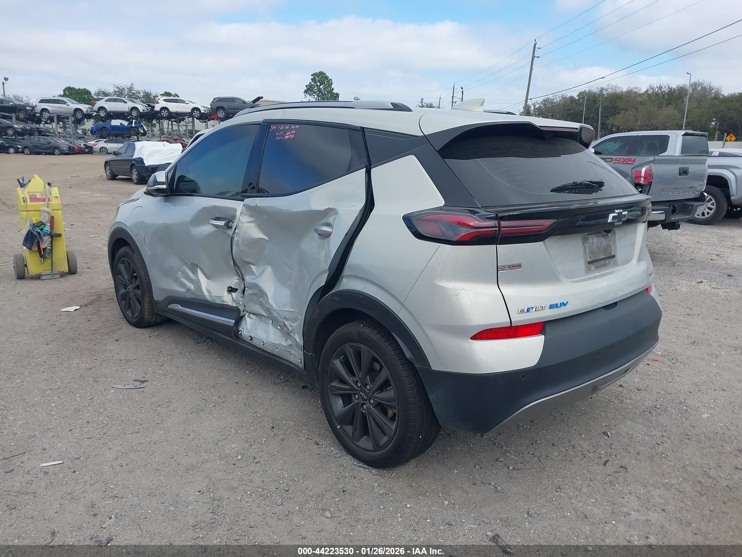 CHEVROLET BOLT image 3